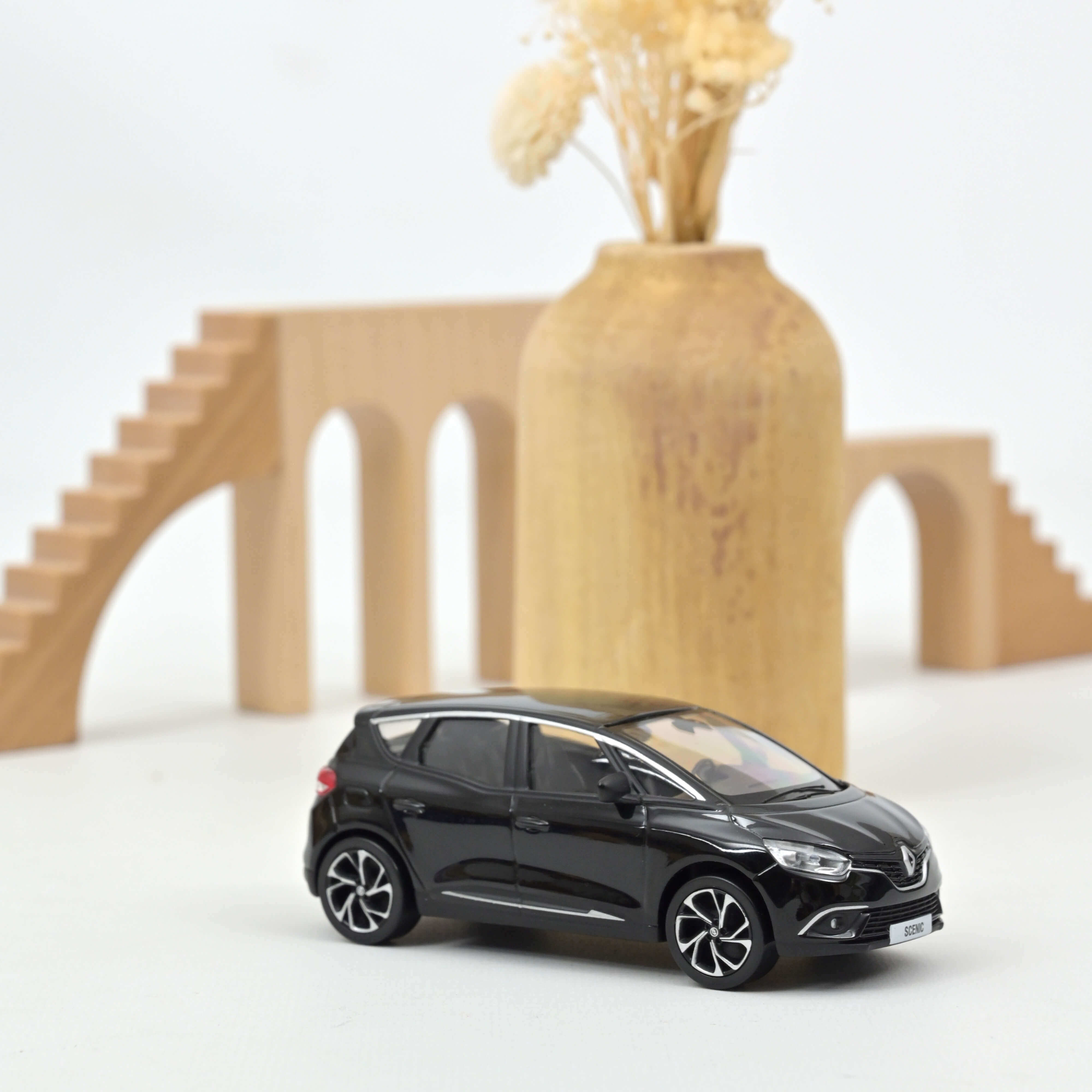 Renault Scénic 2016 Diamond Black 1:43