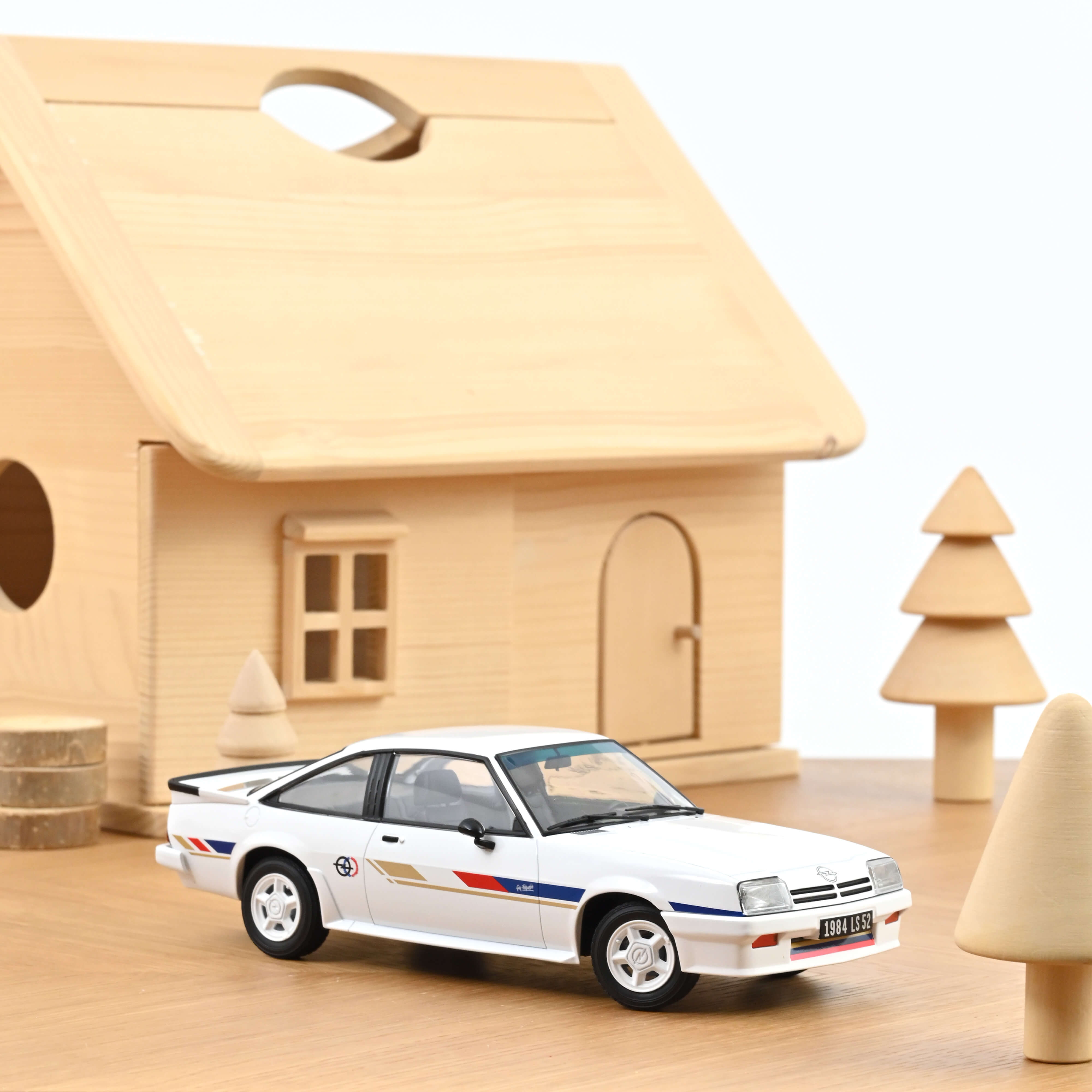 Opel Manta Guy Frequelin 1984 White 1:18
