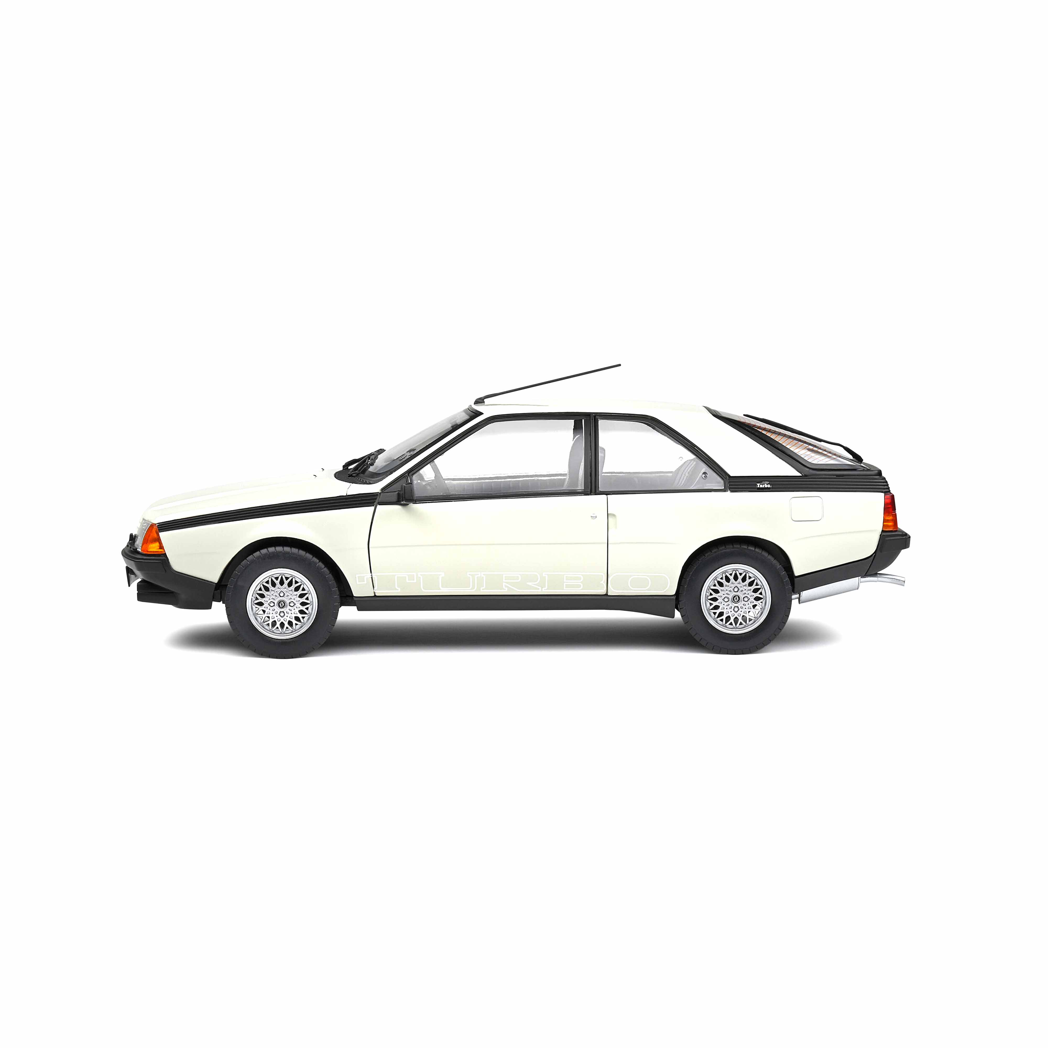 Renault Fuego Turbo Panda White 1985 1:18