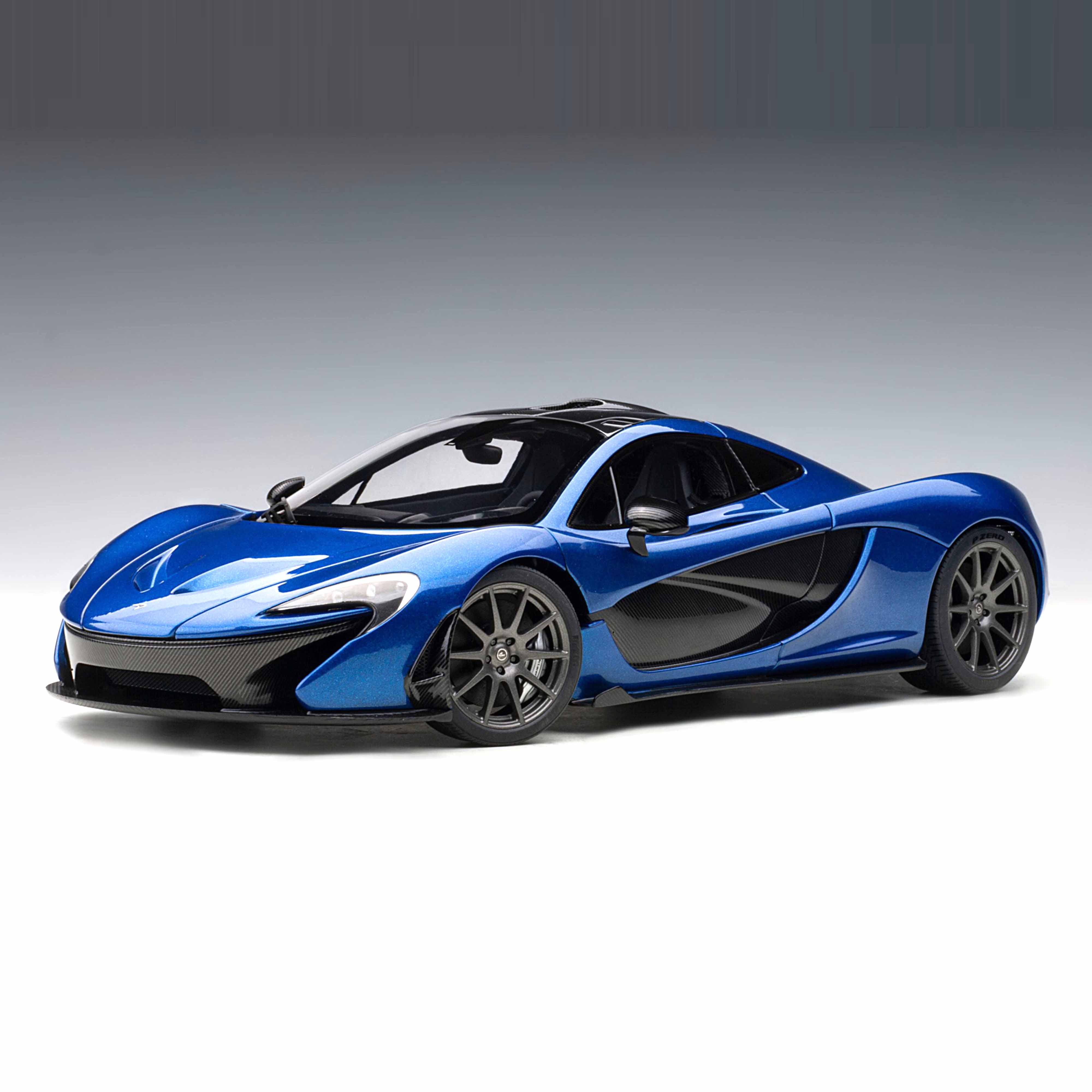 McLaren P1 2013 Azur Blue 1:18