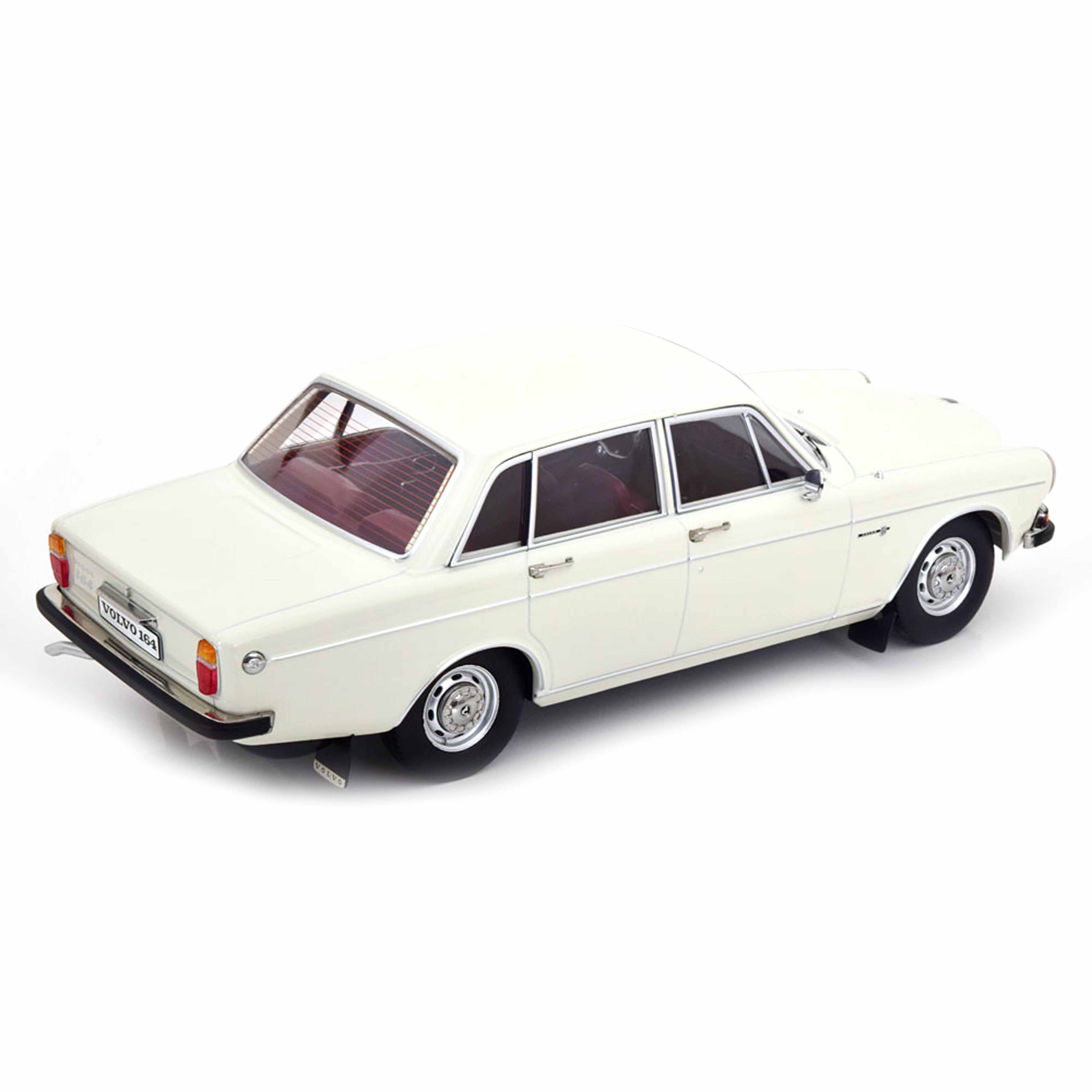 Volvo 164 1970 White 1:18