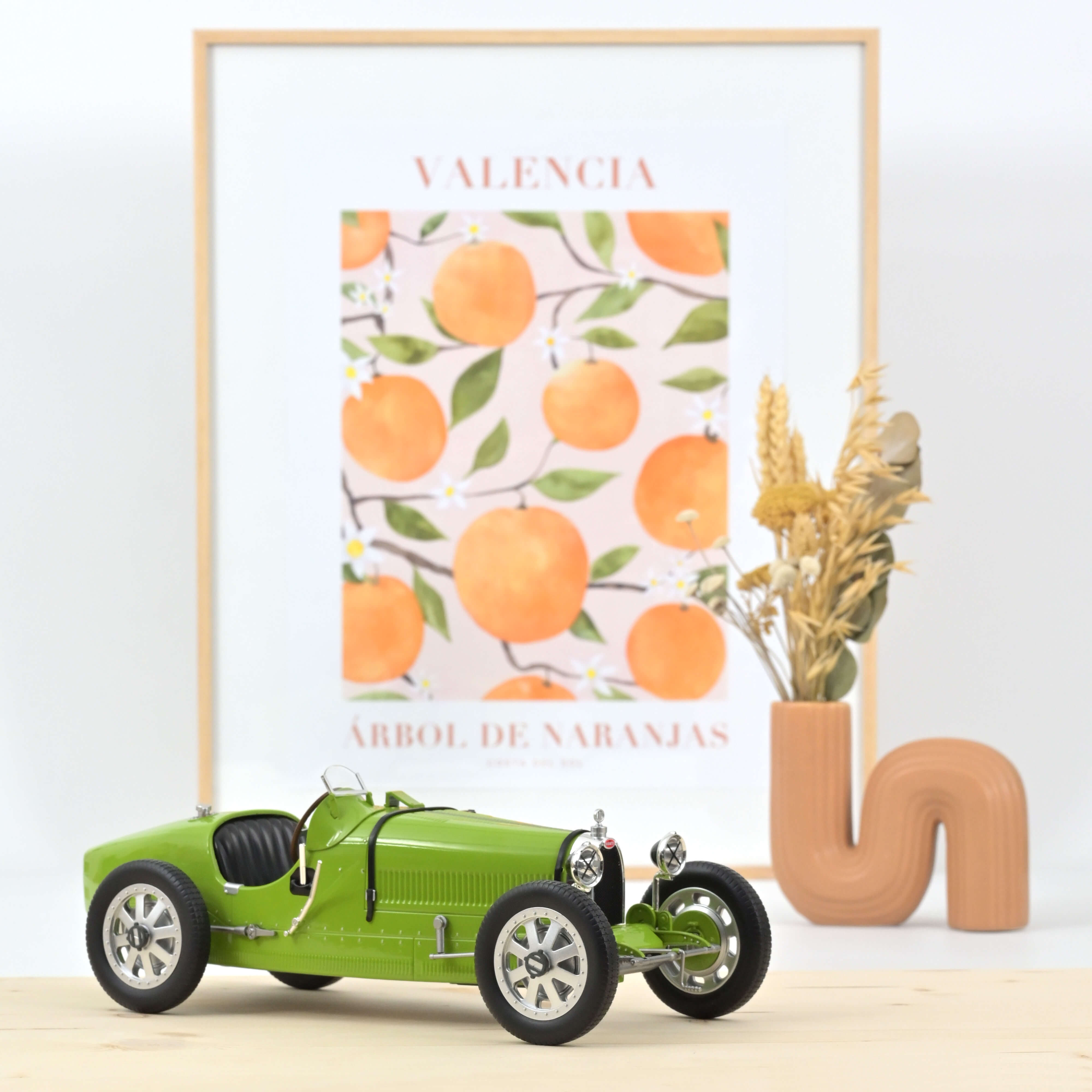 Bugatti T35 1925 Olive Green 1:12 - 100pcs