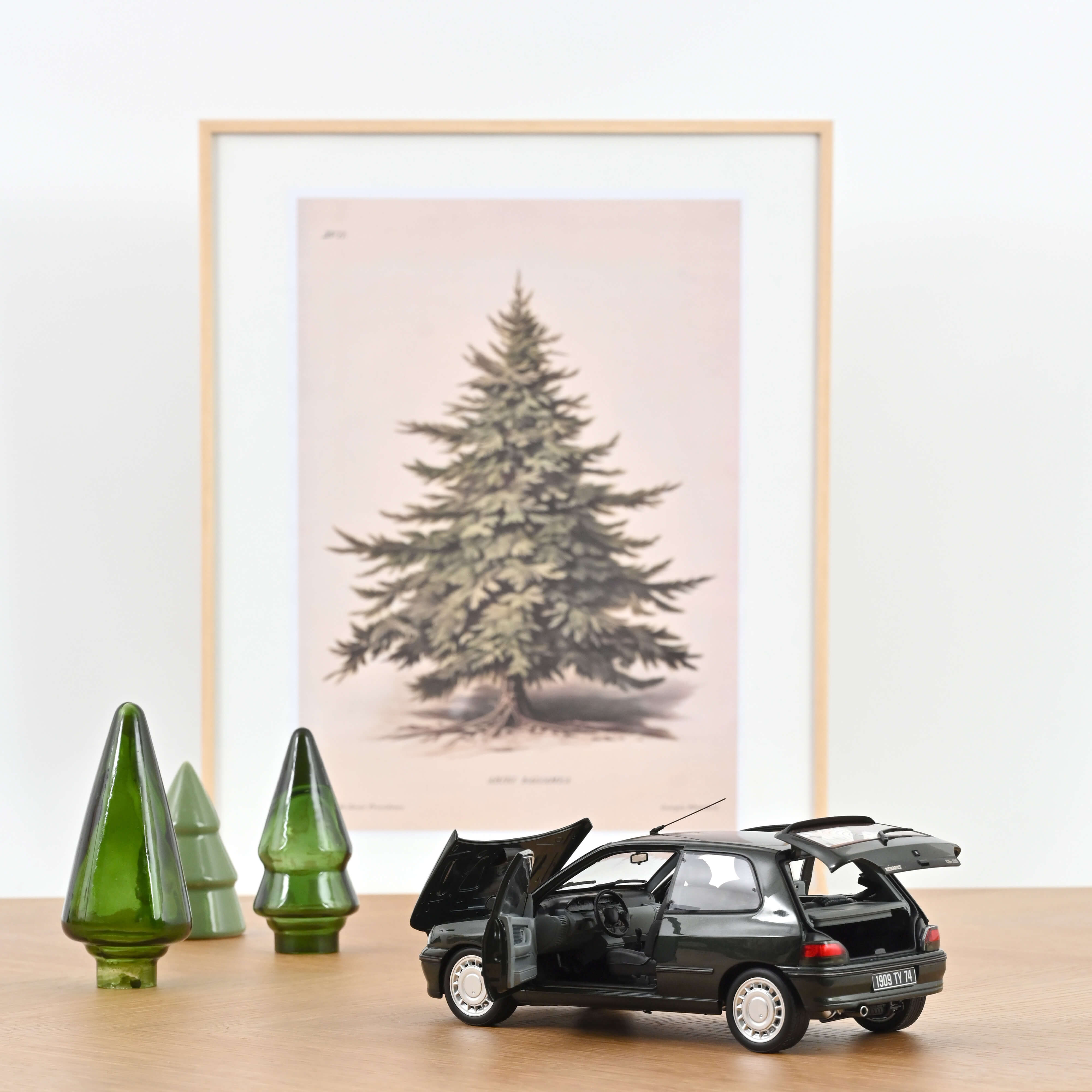 Renault Clio 16S 1992 Tyrol Green 1:18 - 400pcs