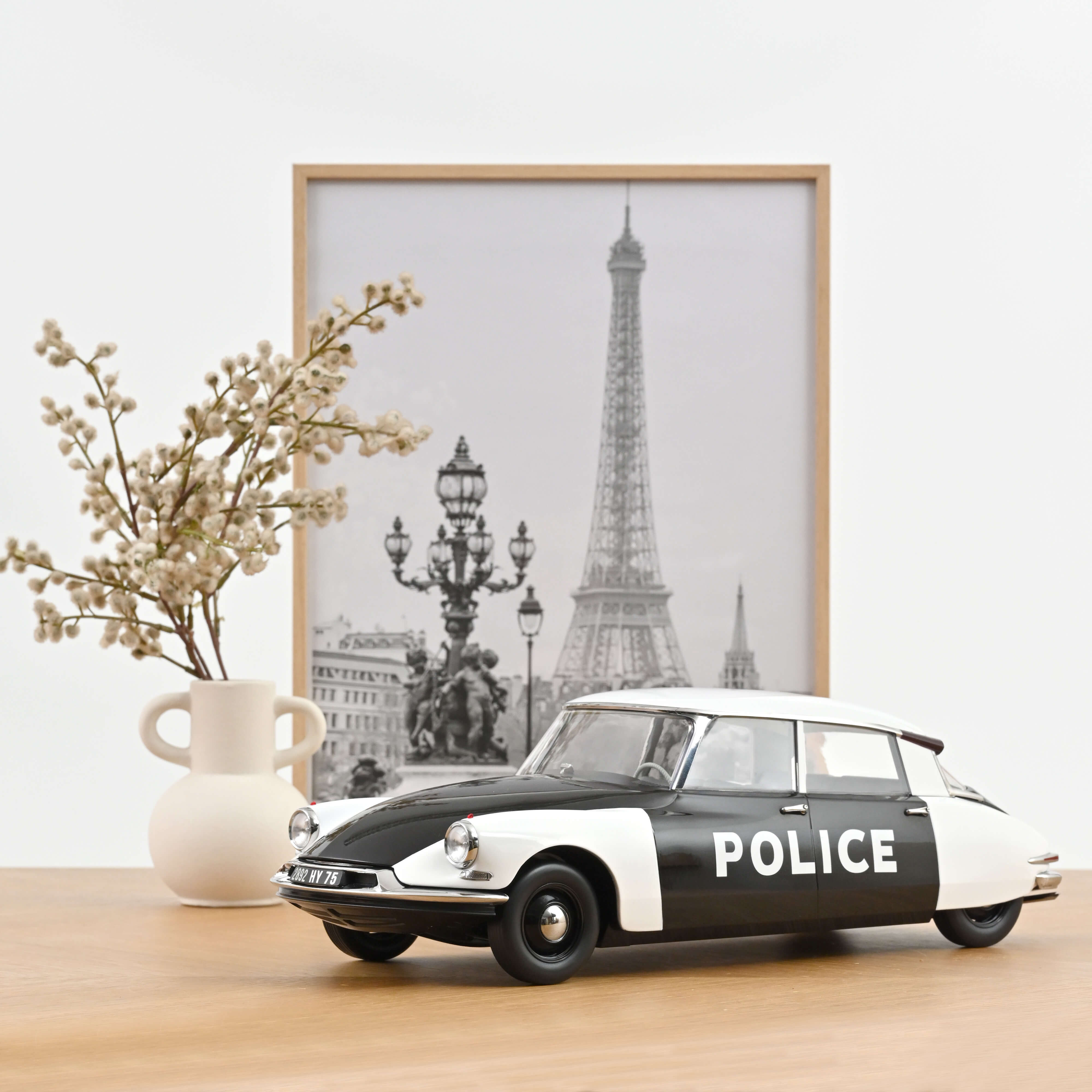 Citroën ID 19 1959 Police Pie 1:12 - 150pcs