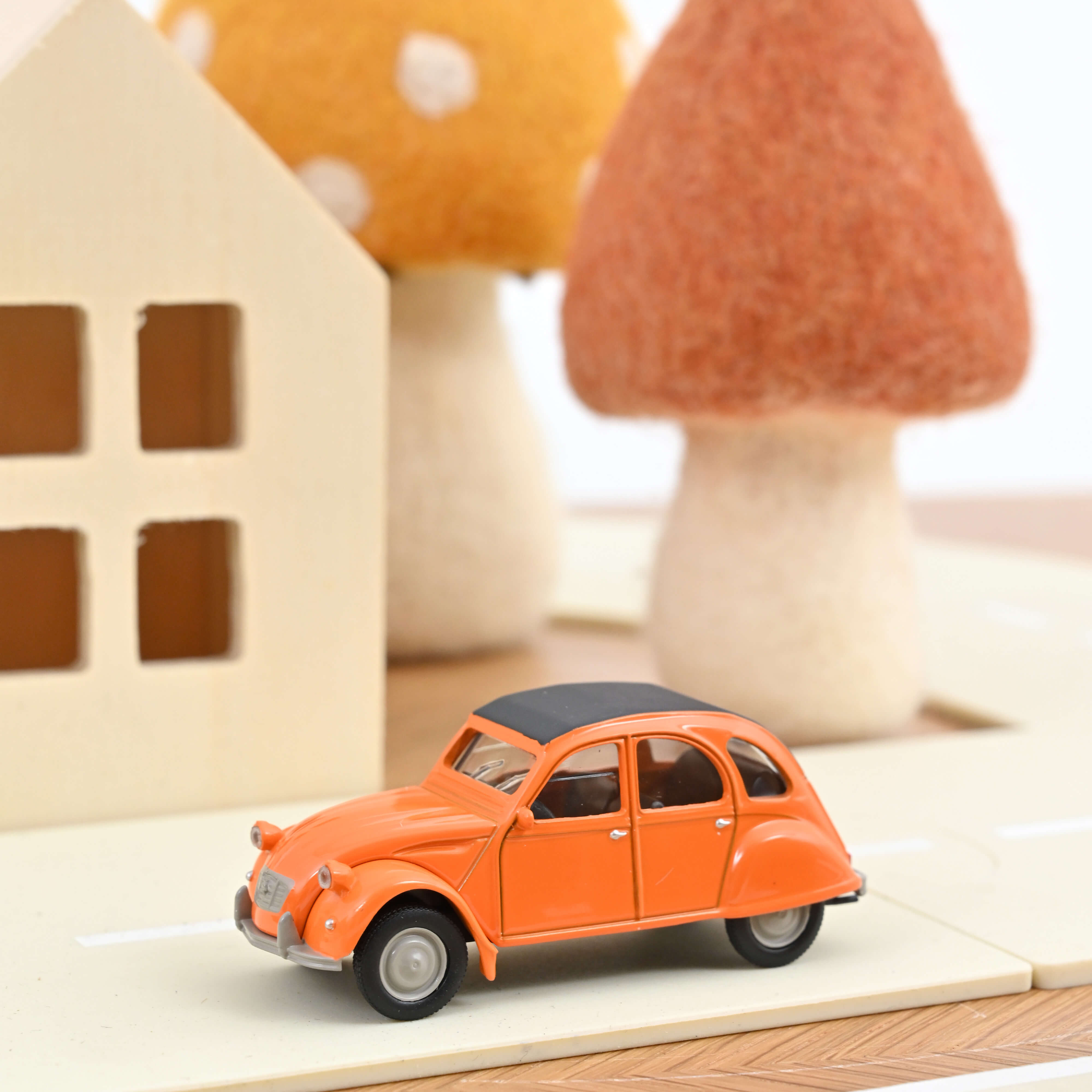 Citroën 2CV 1979 Mandarine Orange 1:54
