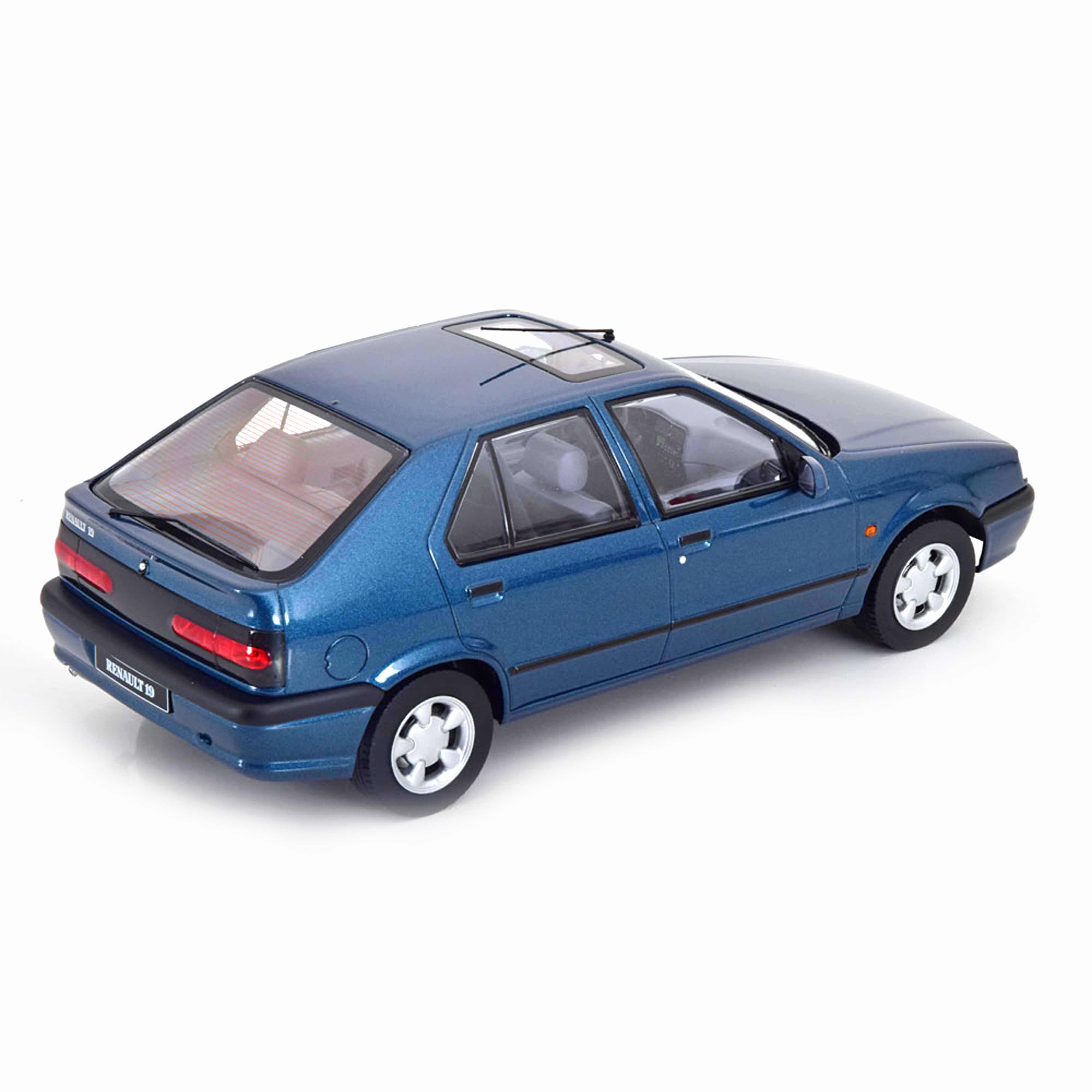 Renault 19 1994 Blue Metallic 1:18