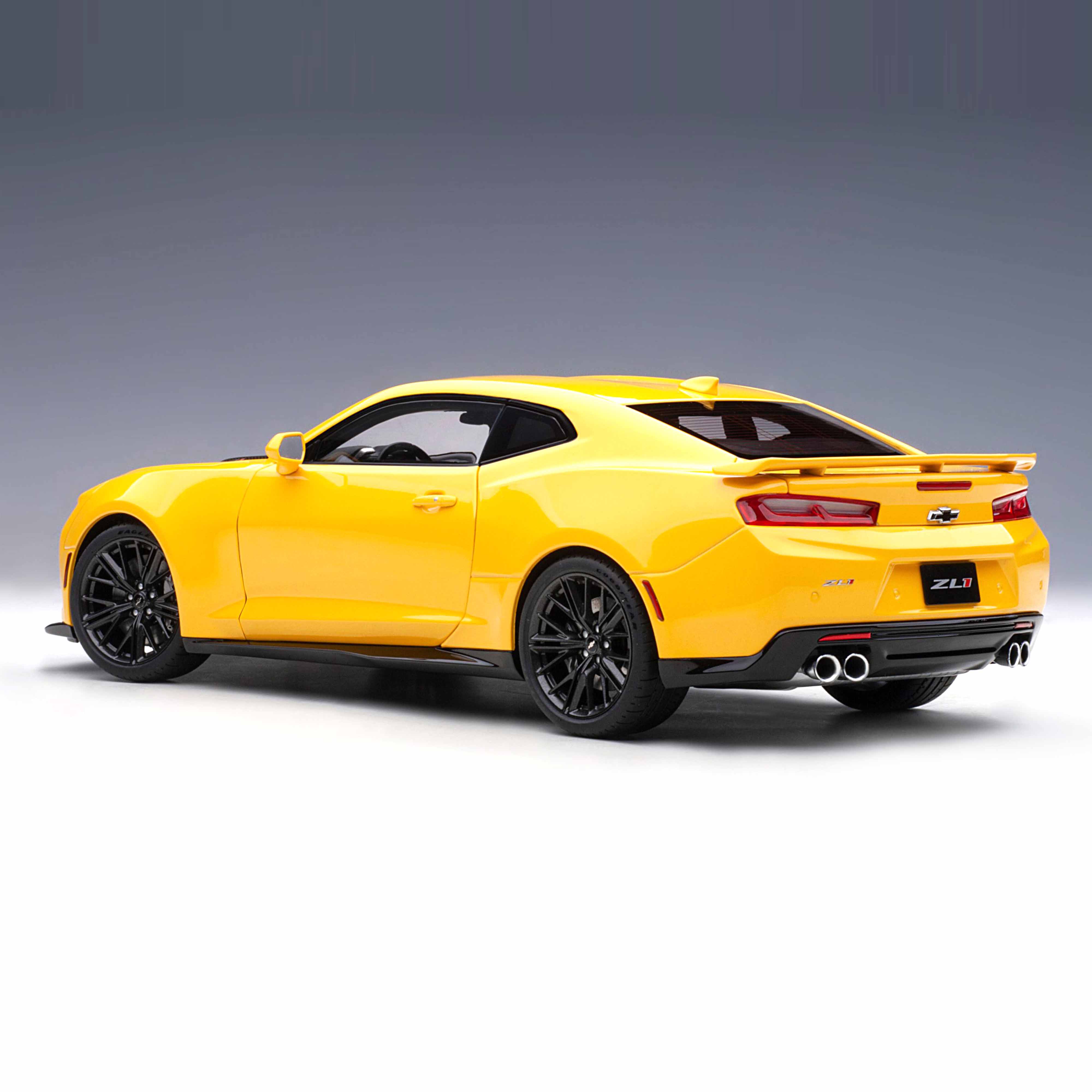 Chevrolet Camaro ZL1 2017 Bright Yellow 1:18