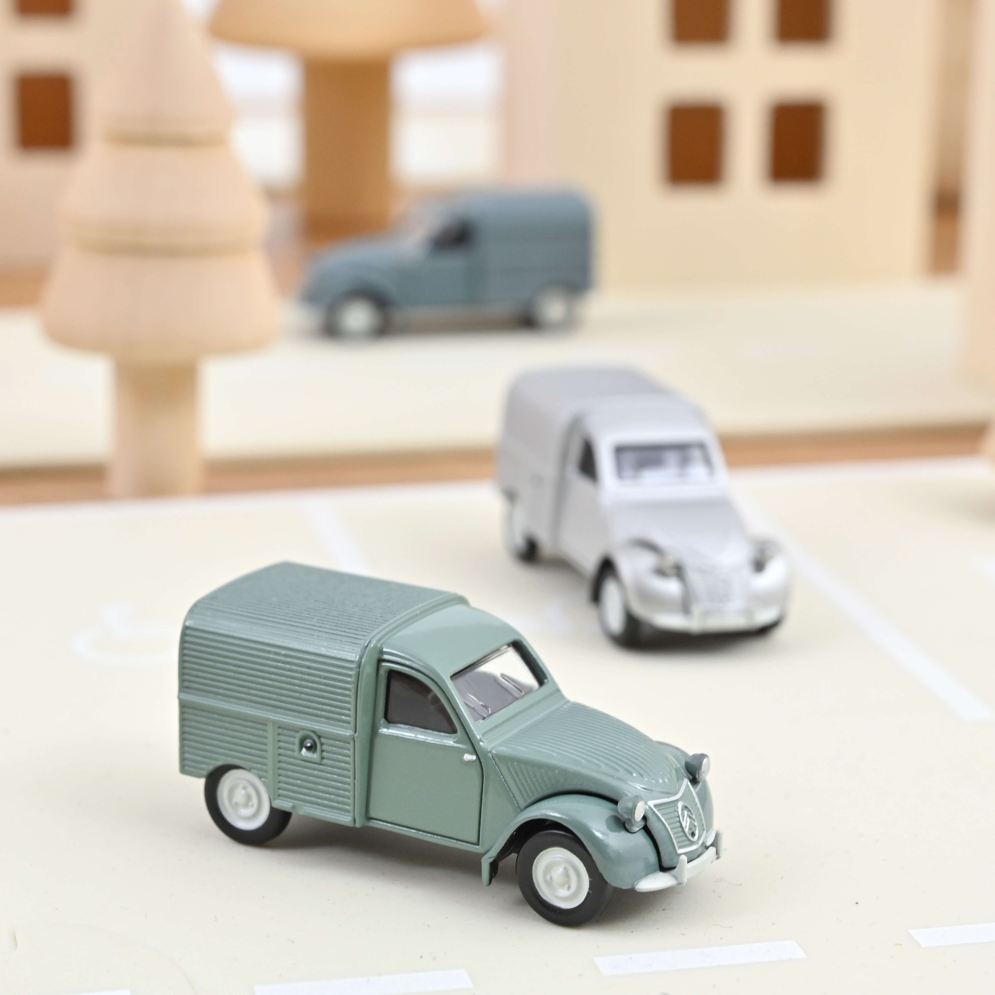 Citroën 2CV Fourgonnette 1950 Green 1:64