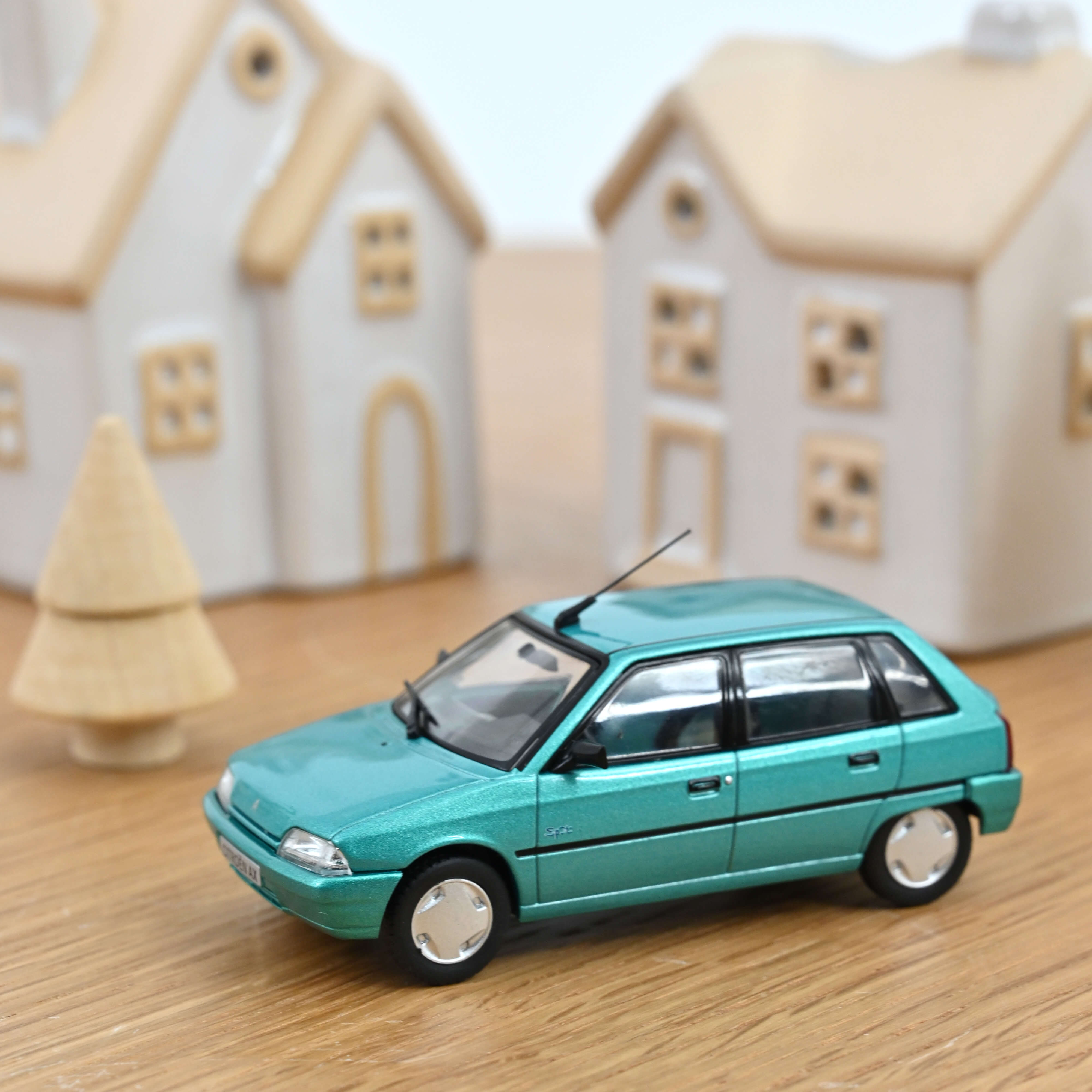 Citroën AX 5 doors Polynesian Green 1:43