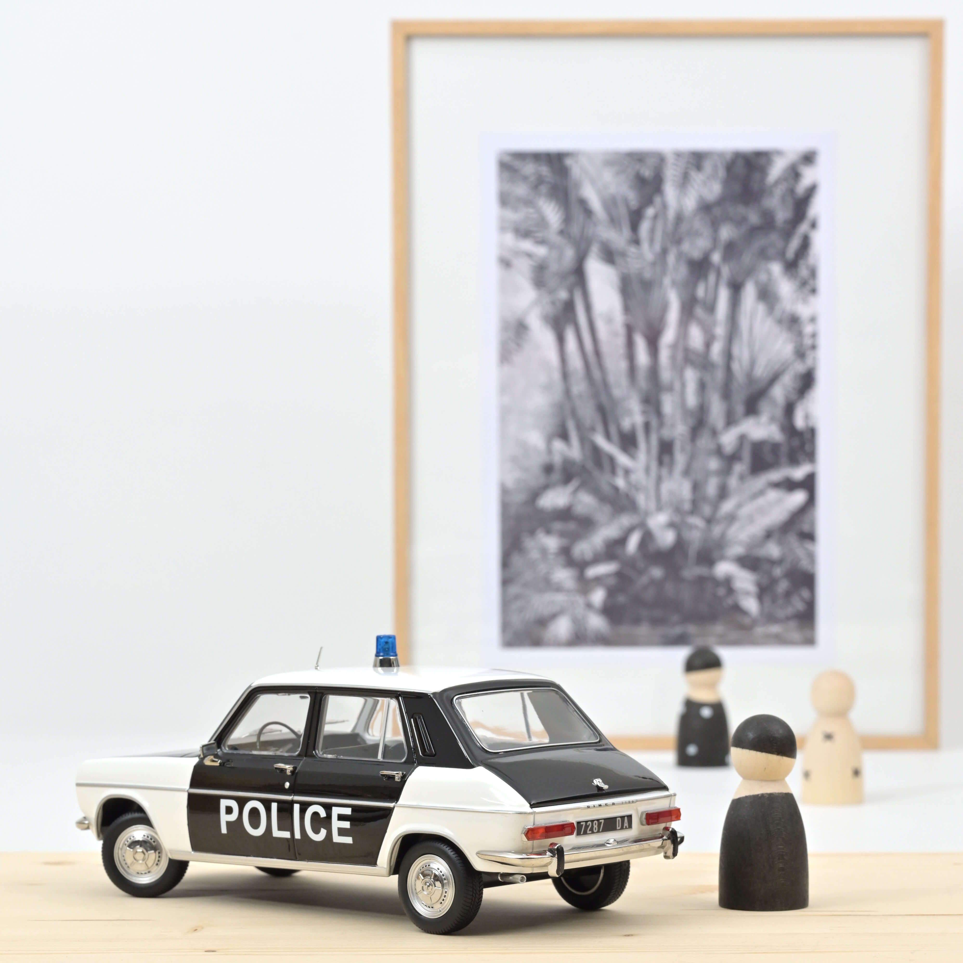 Simca 1100 1968 Police 1:18 - 300pcs