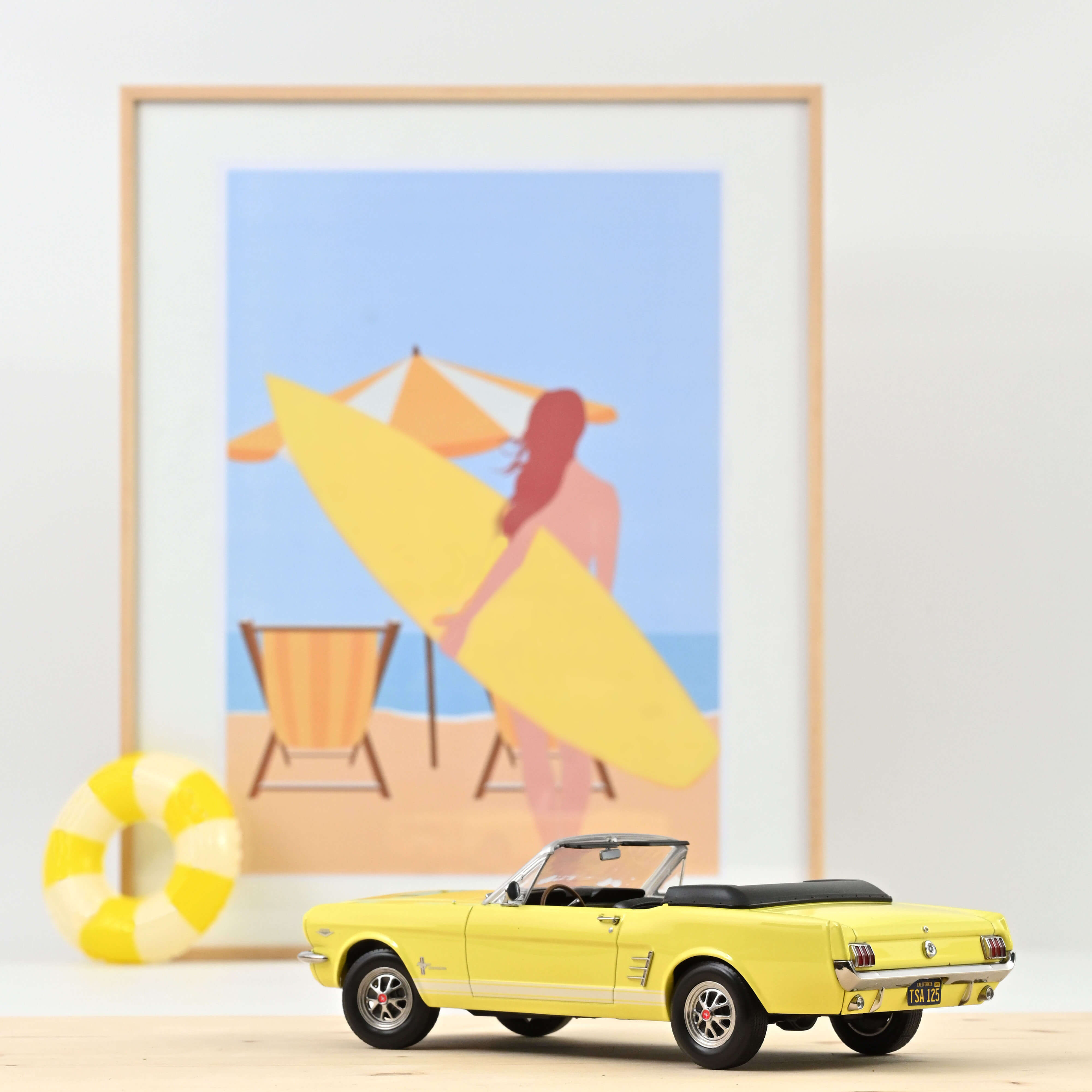 Ford Mustang Convertible 1966 Yellow 1:18 - 200pcs