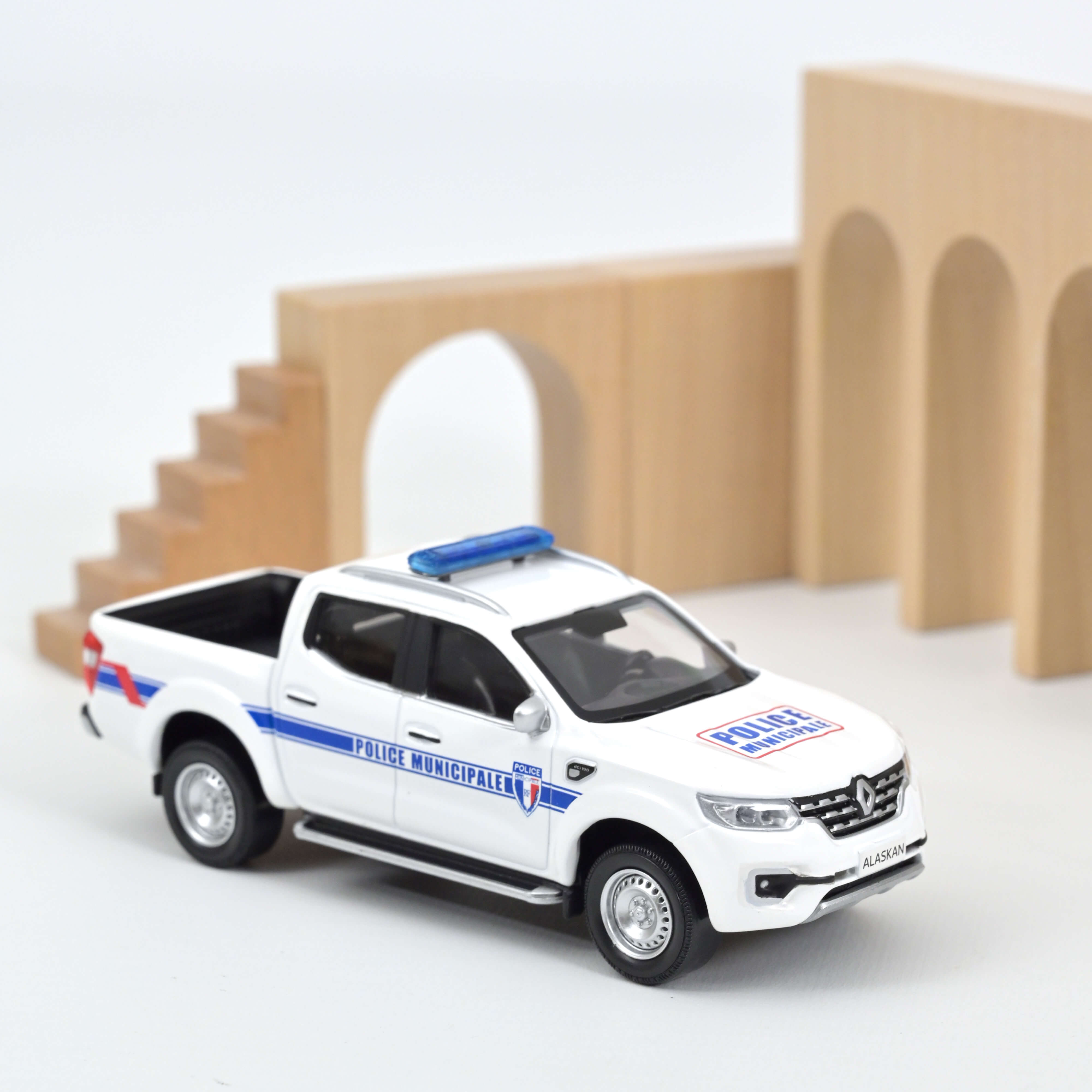 Renault Alaskan 2018 Police Municipale 1:43