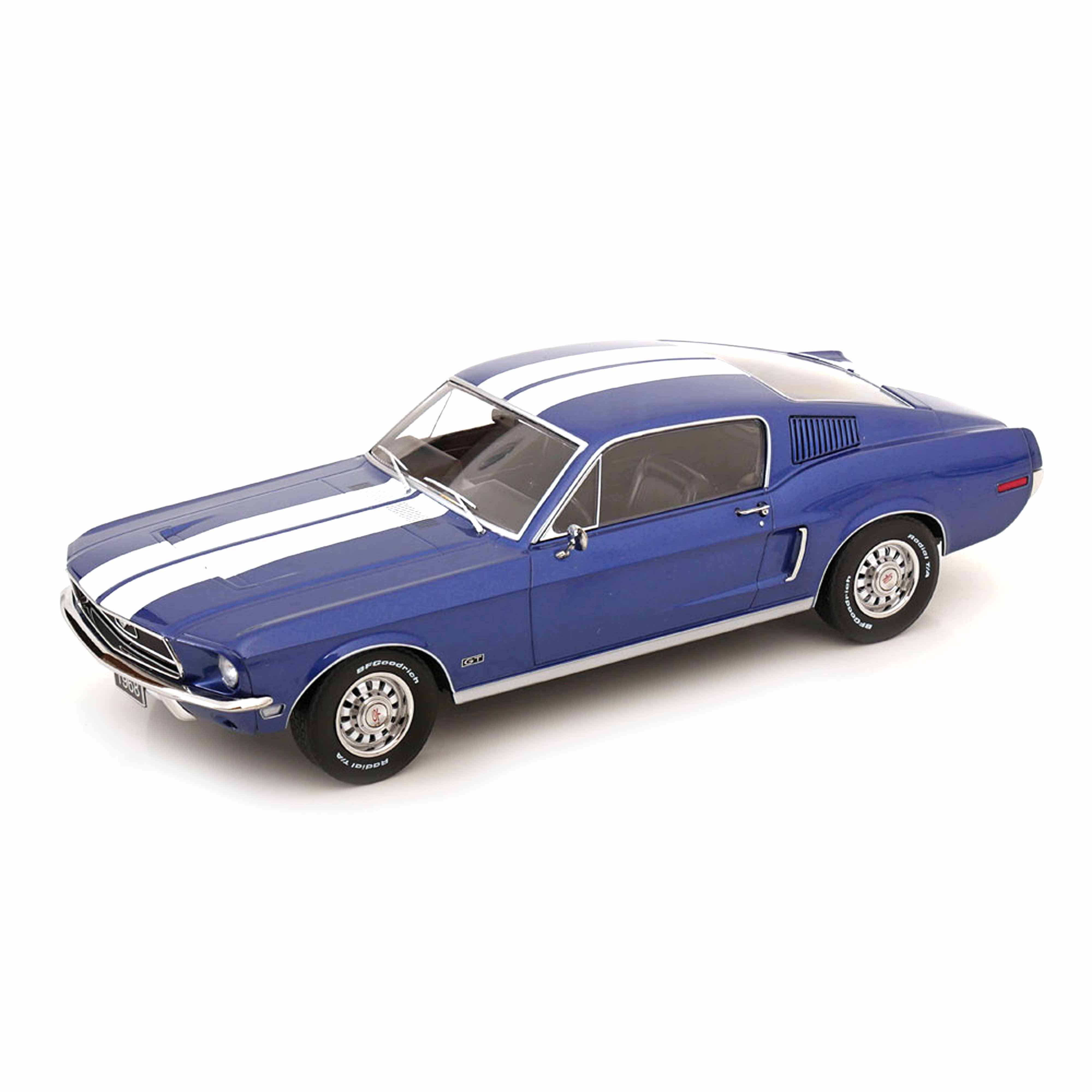 Ford Mustang Fastback 1968 Bleu métallisé et bandes blanches 1/18