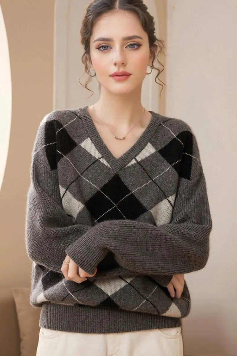 100 Cashmere Chunky Argyle V-Neck Sweater - MIAOOOO