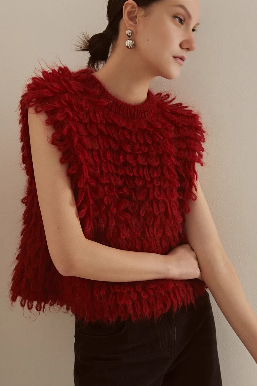 Festive Red Feather Knit Sleeveless Sweater Vest - MIAOOOO