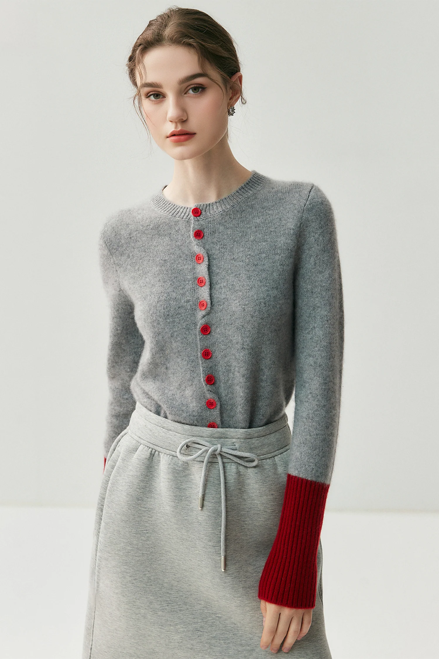 Chic Cashmere-Merino Color-Block Crewneck Cardigan - MIAOOOO