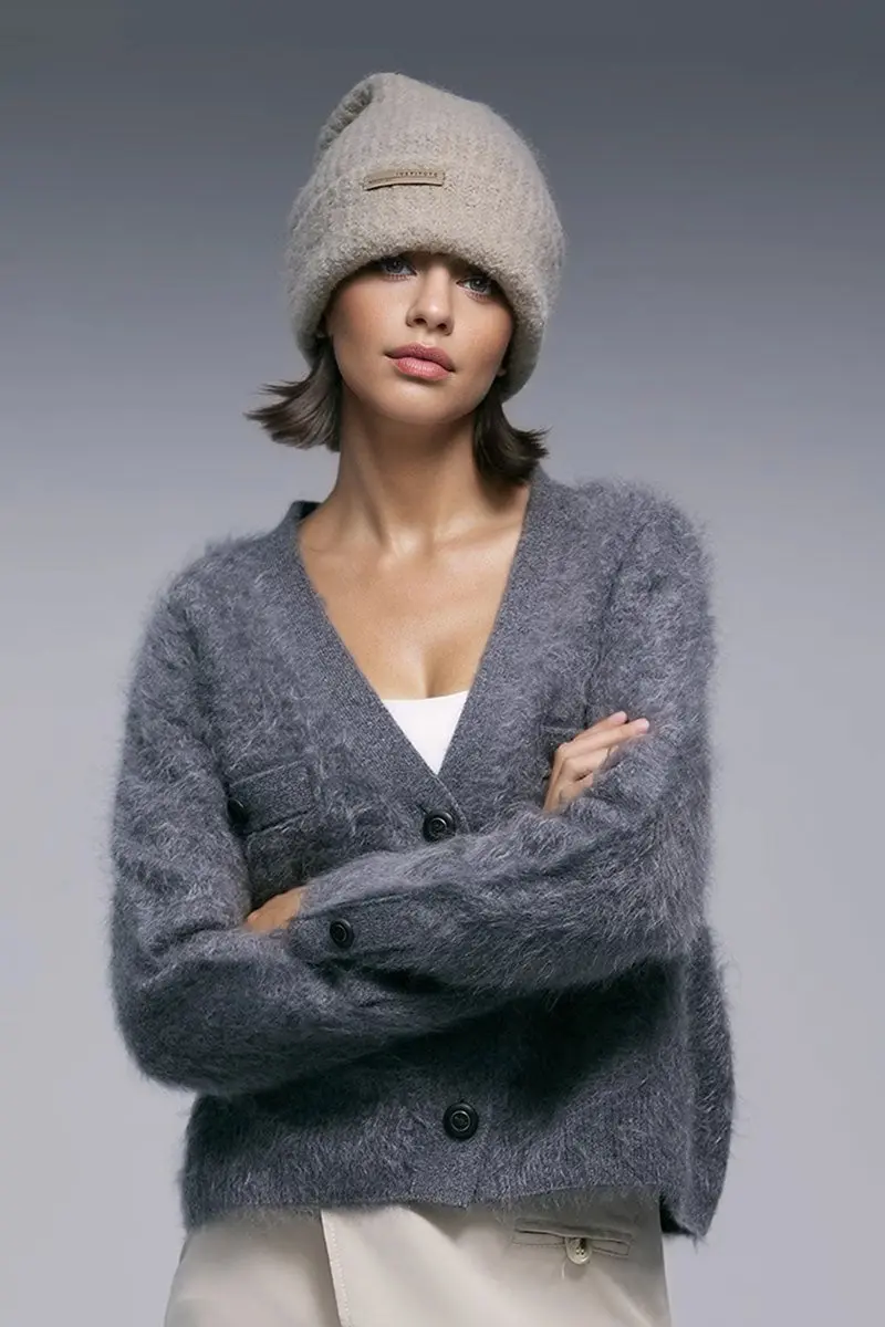 Chunky Brushed Cashmere V-Neck Cardigan with Decorative Pockets - MIAOOOO