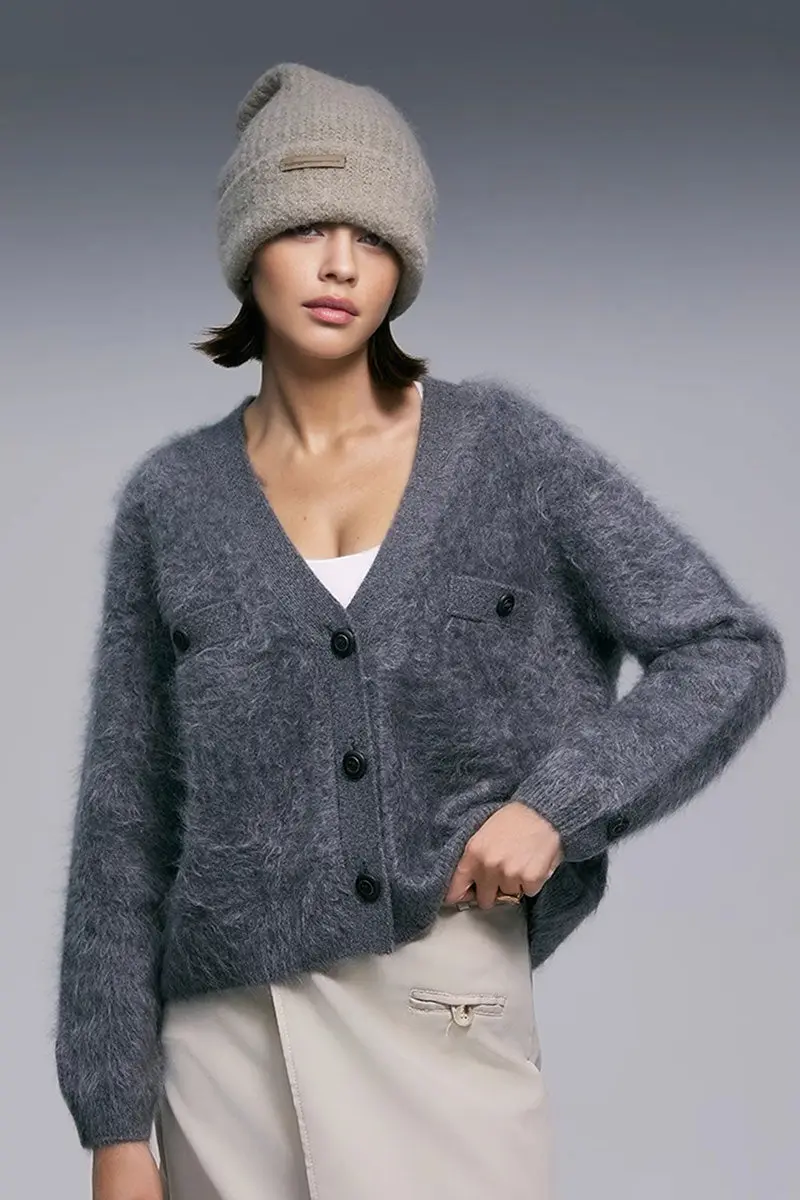 Chunky Brushed Cashmere V-Neck Cardigan with Decorative Pockets - MIAOOOO