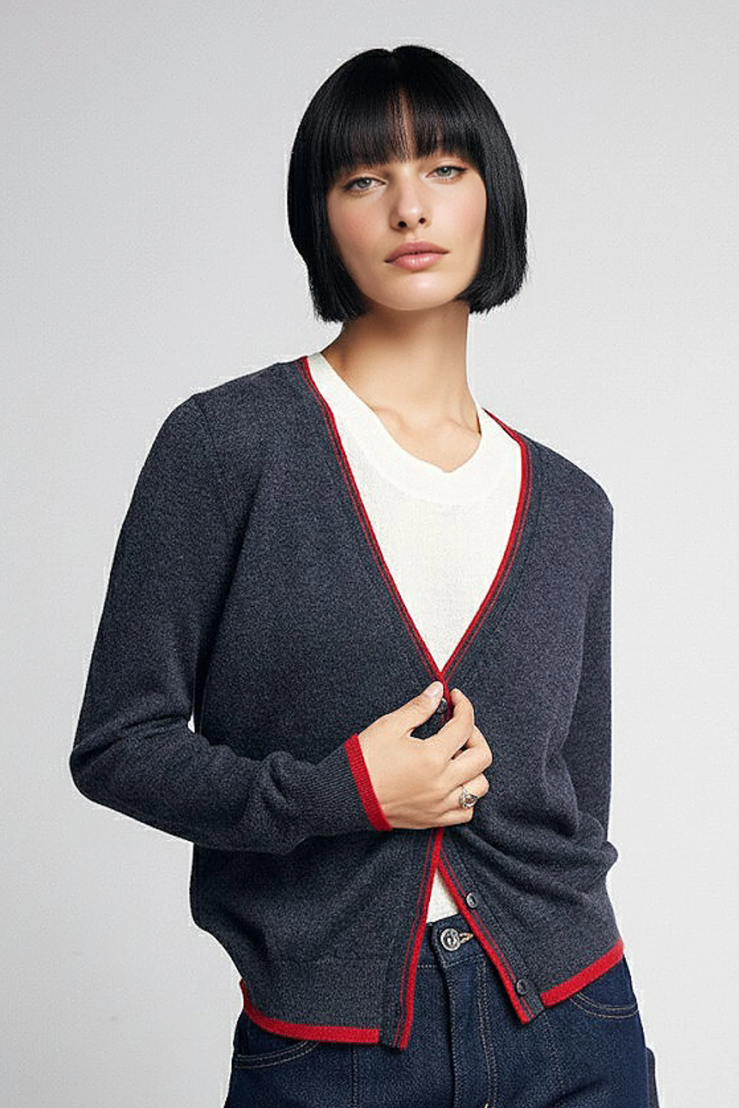 Classic Fine Knit V-Neck Button-Up Wool Cardigan with Contrast Trim - MIAOOOO
