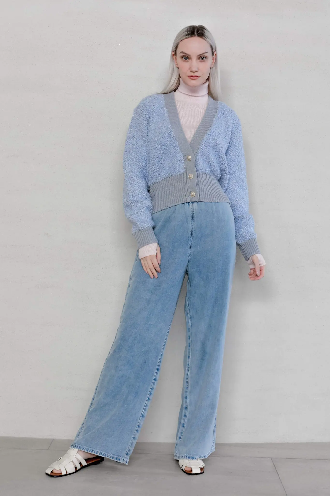 Deep V-Neck Cardigan - MIAOOOO