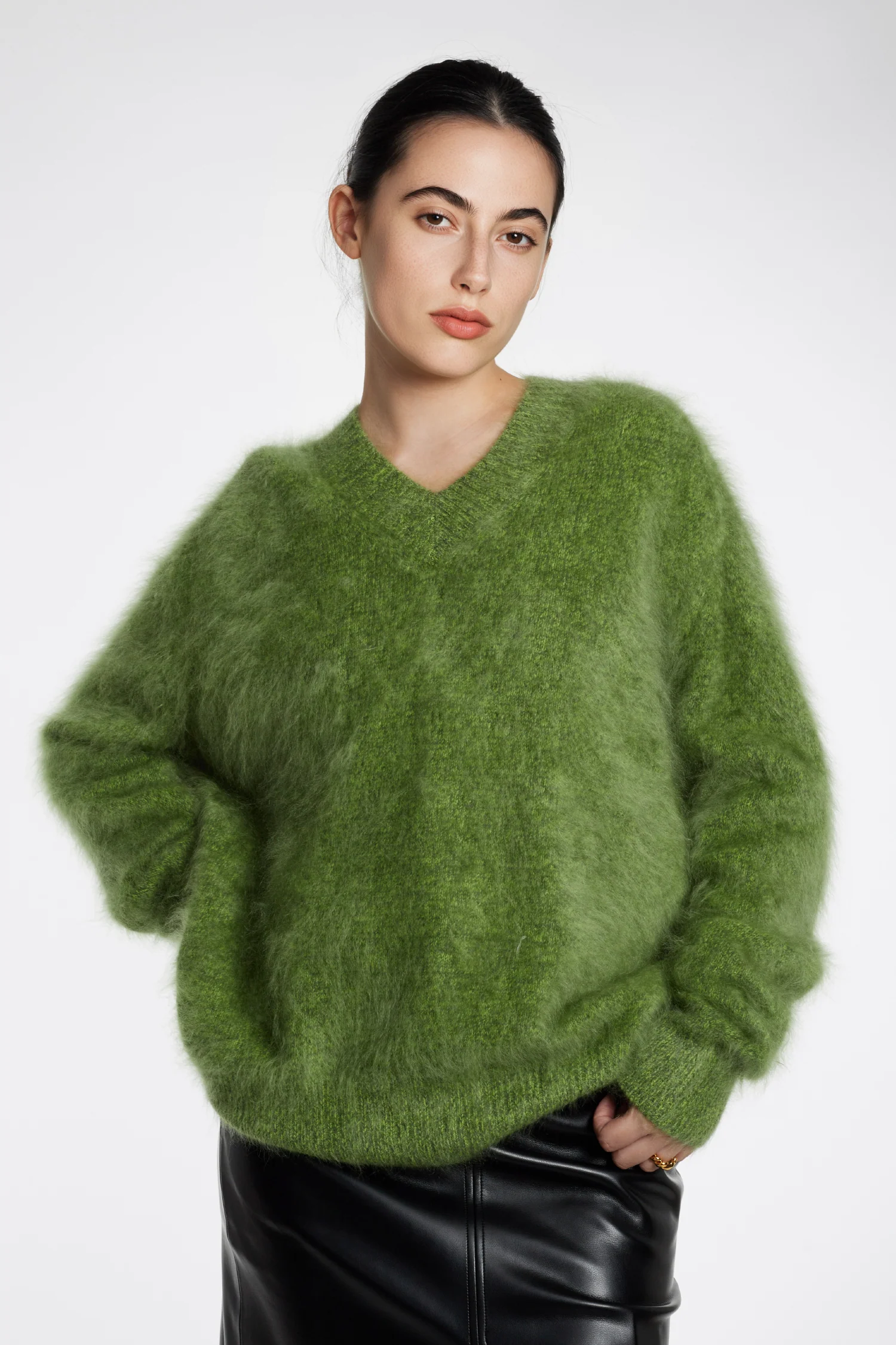 Ultrafine Brushed Cashmere V-Neck Sweater - MIAOOOO