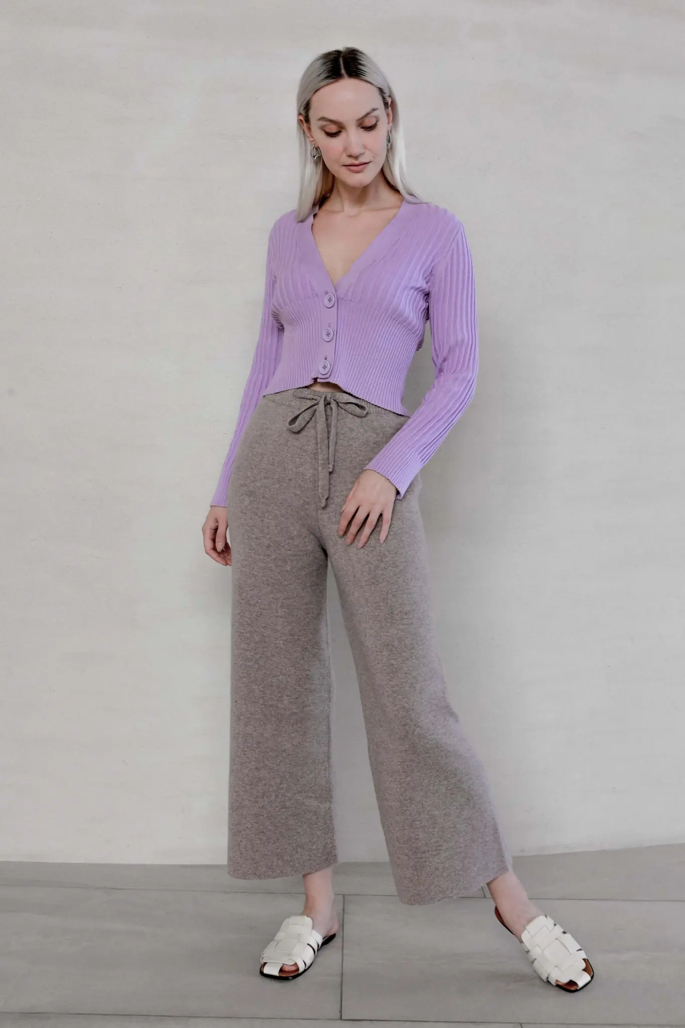 Cropped V-Neck Cardigan - MIAOOOO