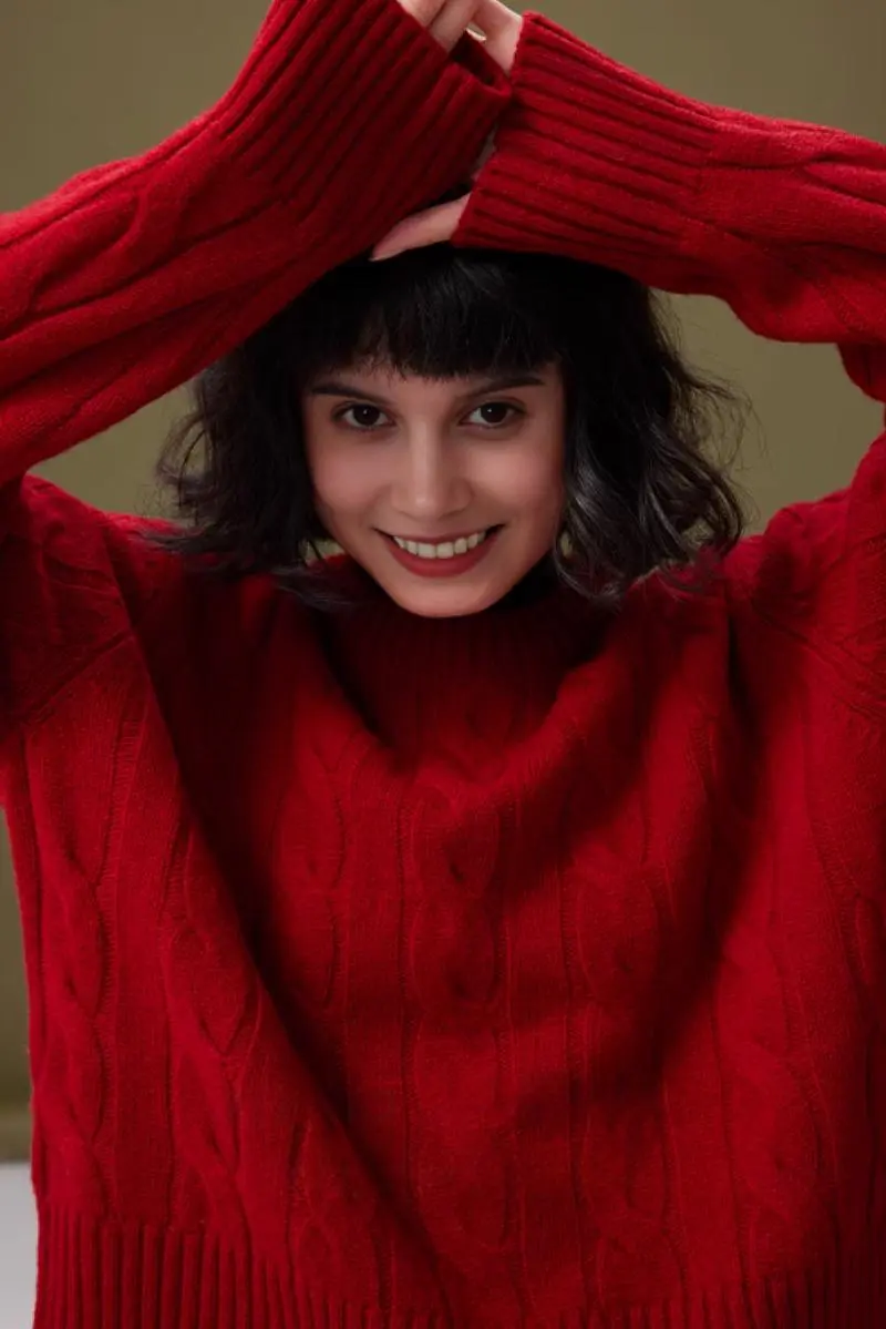 Cable Knit Red Wool Sweater with Ribbed Cuff - MIAOOOO