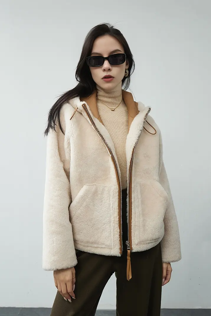 Hooded Merino Wool Short Sheepskin Coat - MIAOOOO