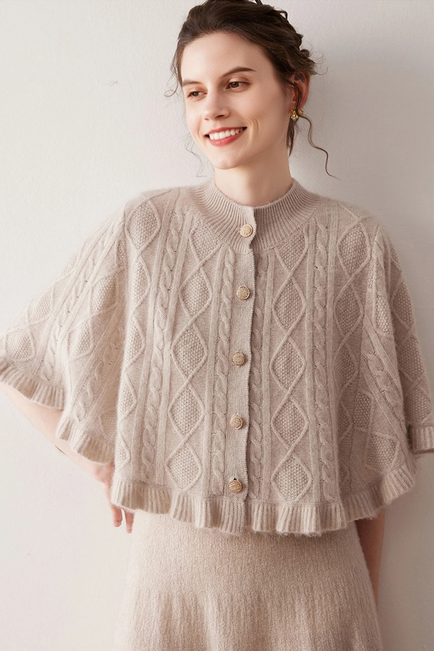 Cloud-Soft Cashmere-Merino Cable Knit Cape - MIAOOOO