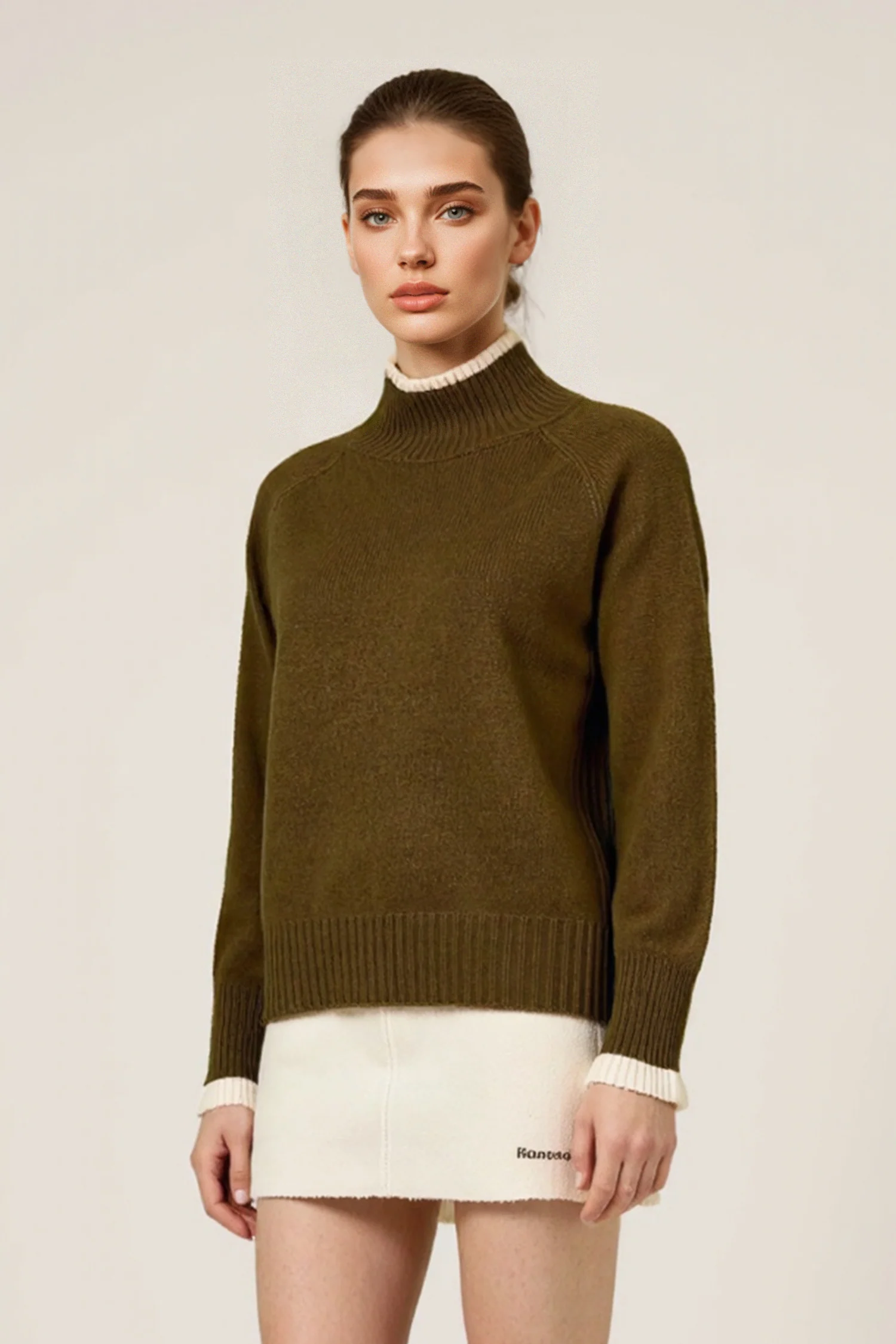 100% Wool Turtleneck Contrast-Trim Sweater - MIAOOOO