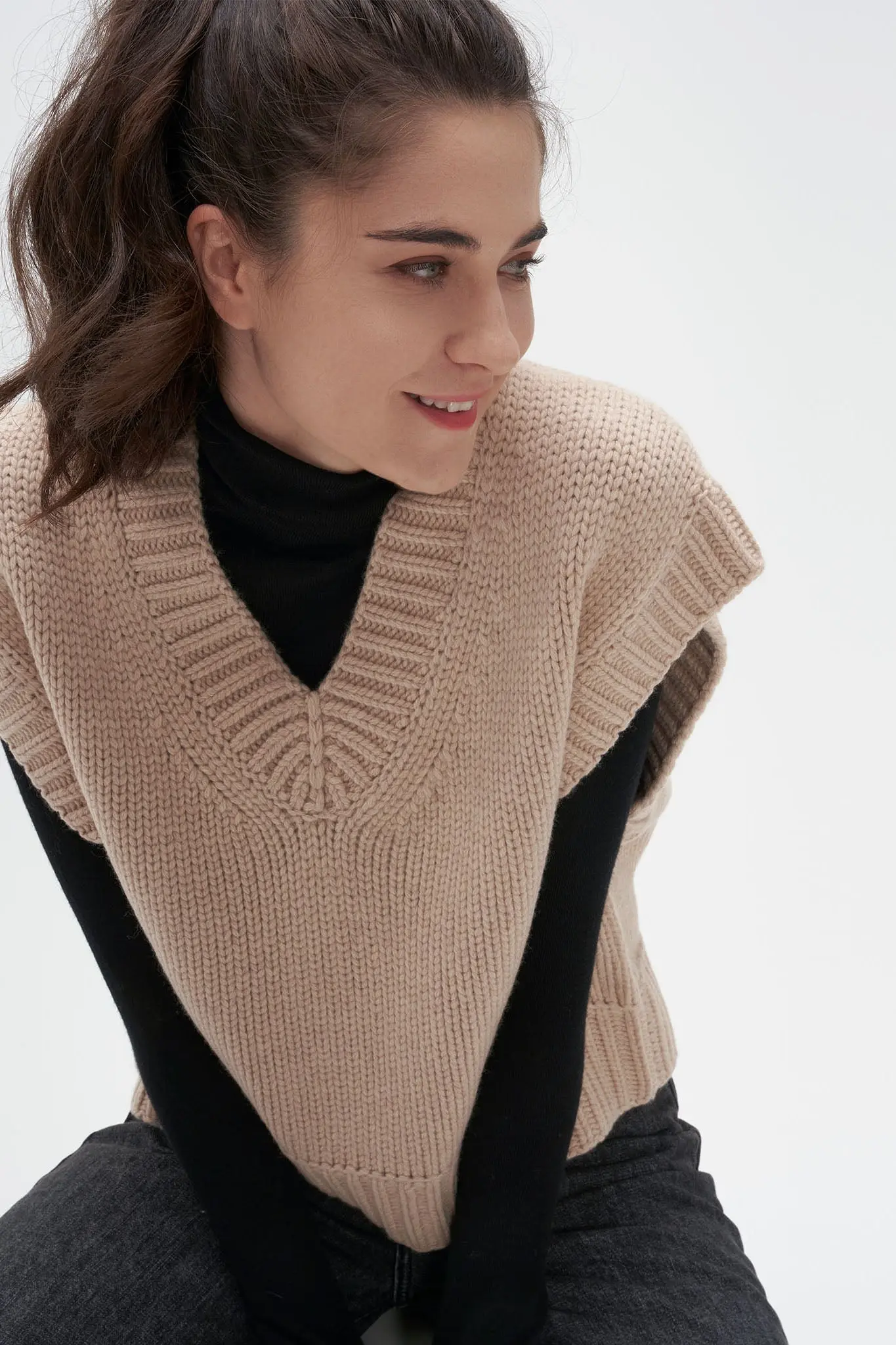 Ribbed Edge Sweater Vest - MIAOOOO