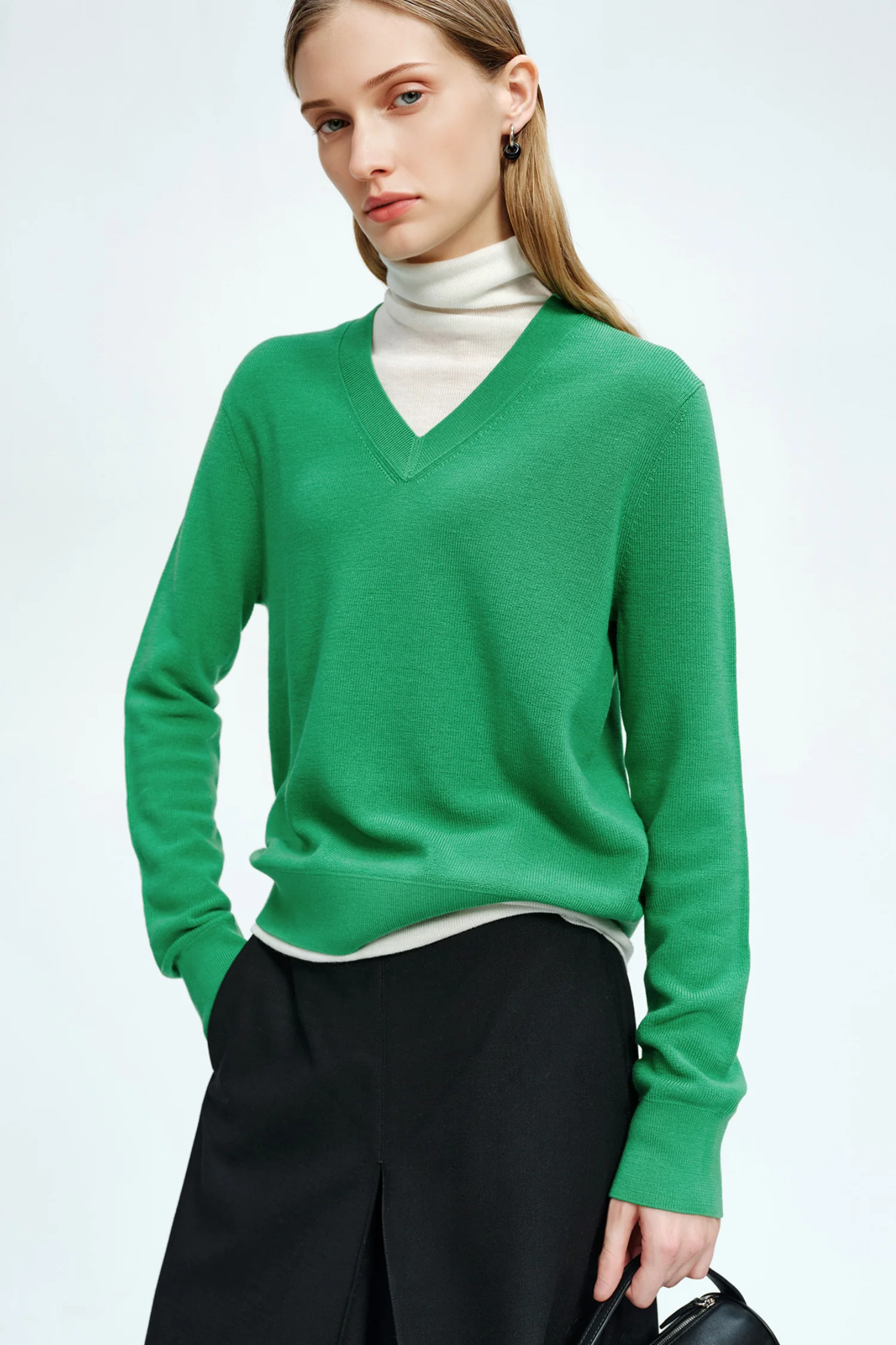 Ultrasoft Washable Merino Wool V-Neck Sweater - MIAOOOO