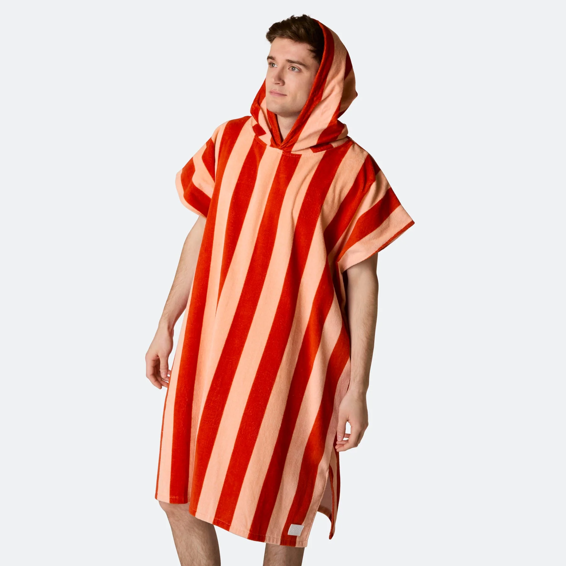 Gestreifter Roter Badeponcho
