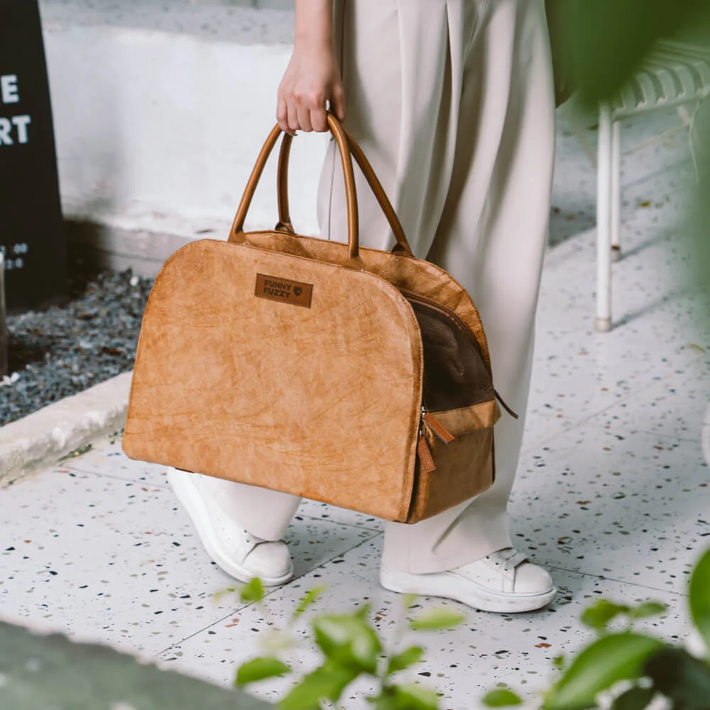 Vogue Eco-friendly Multi-functional Cat Carrier - City Roamer