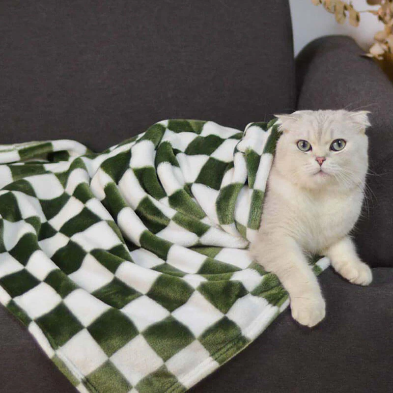 Stylish Chequered Flannel Pet Blanket Dog & Cat Blanket
