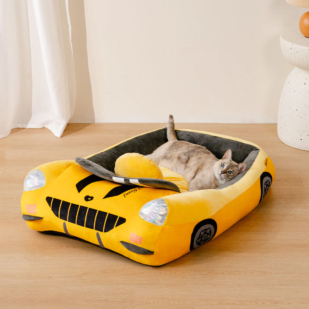 Classic Convertible Race Car Bolster Cat Bed - Fast��Fur