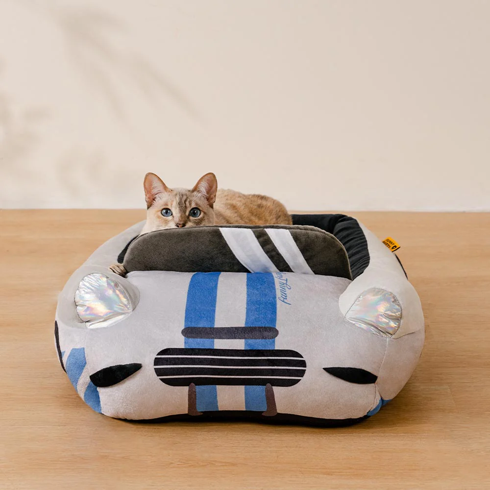 Classic Convertible Race Car Bolster Cat Bed - Fast��Fur