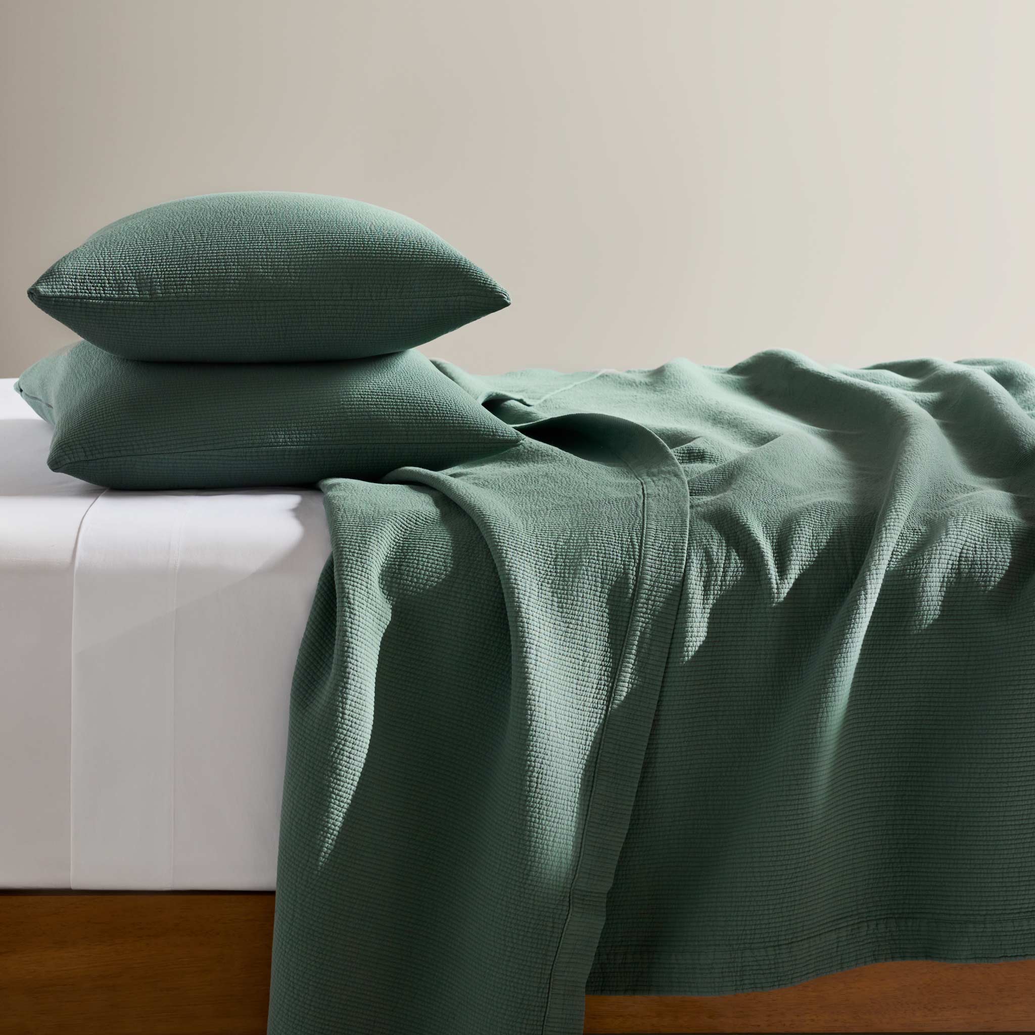 HCB: Ribbed Matelasse Quilt