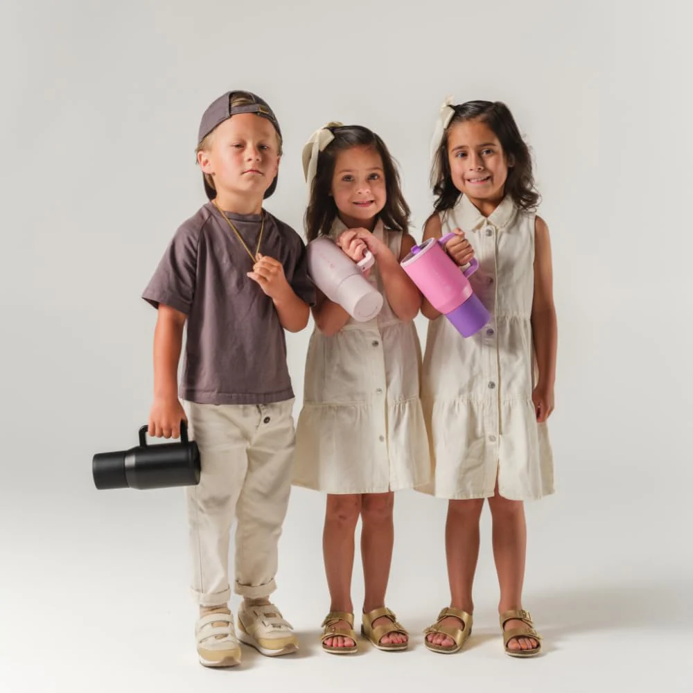 40 oz Water Bottle with Handle & Flip Straw - Fits in Cup Holder, Leak Resistant Tumbler-Reusable Insulated Stainless Steel & Rubber Base