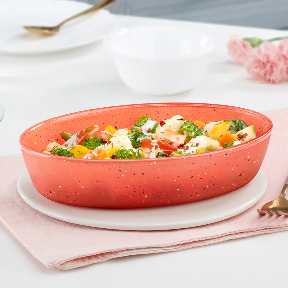 Colors Kube Pink Oval Baking Dish