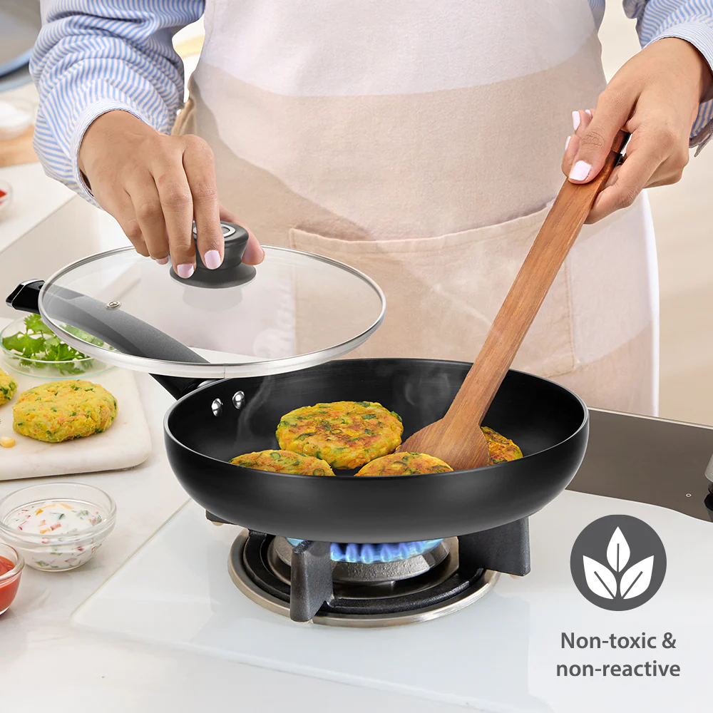 Hard Anodized Induction Base Fry Pan W Glass Lid, 20 cm / 1.2L