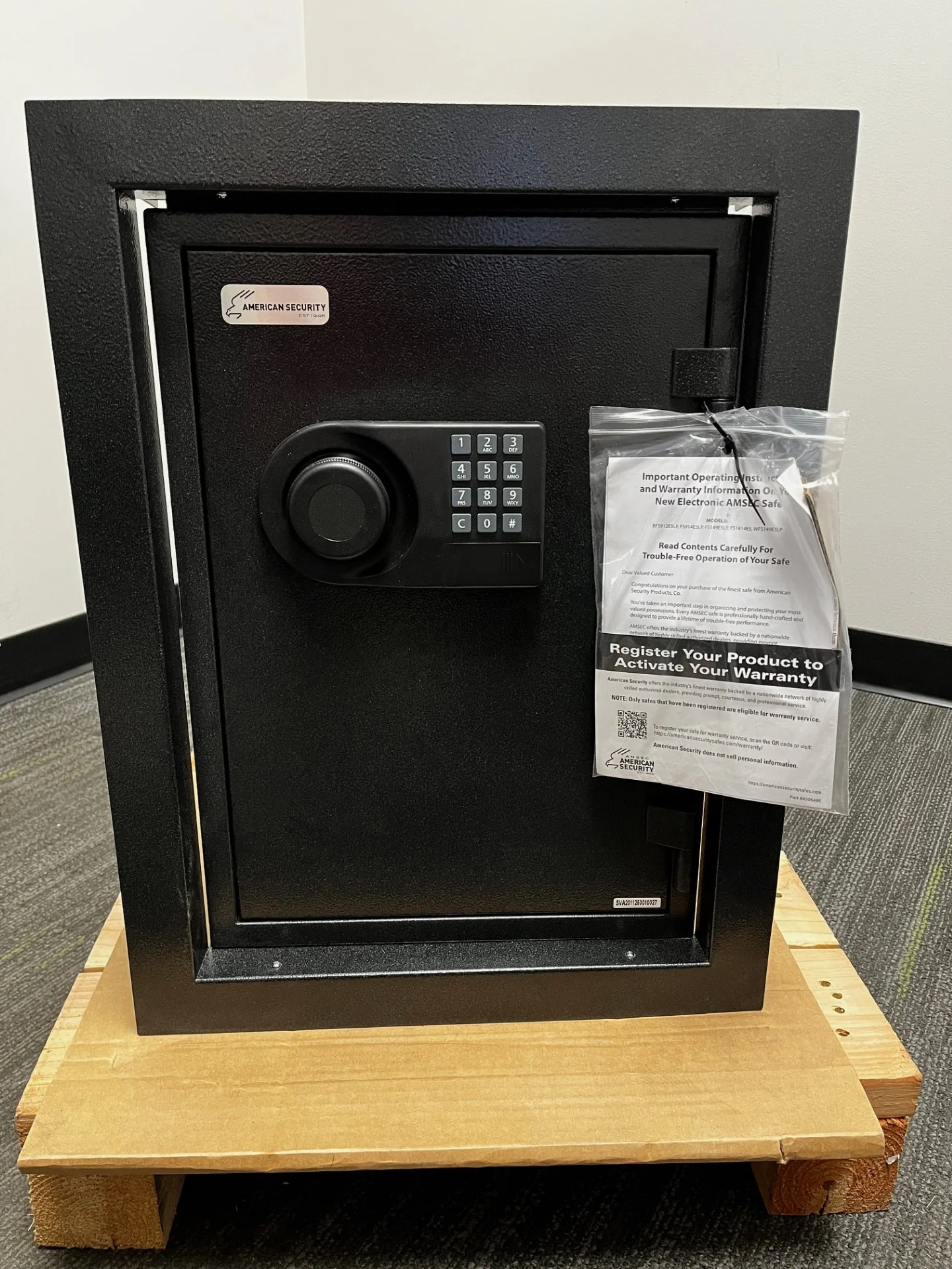 AMSEC WFS149E5LP Fireproof Wall Safe Blemished