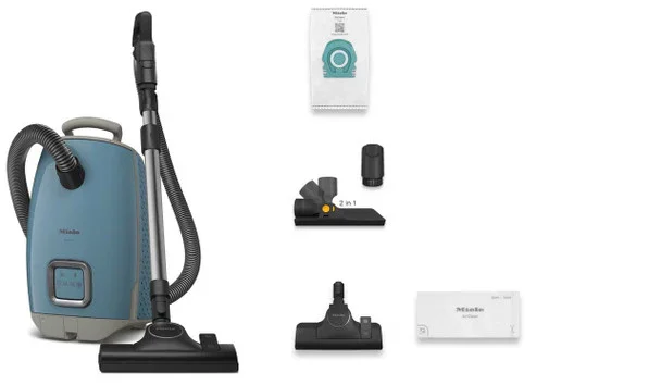 Miele Guard L1 Cylinder Vacuum Cleaner 鈥?Nordic Blue | 12652190