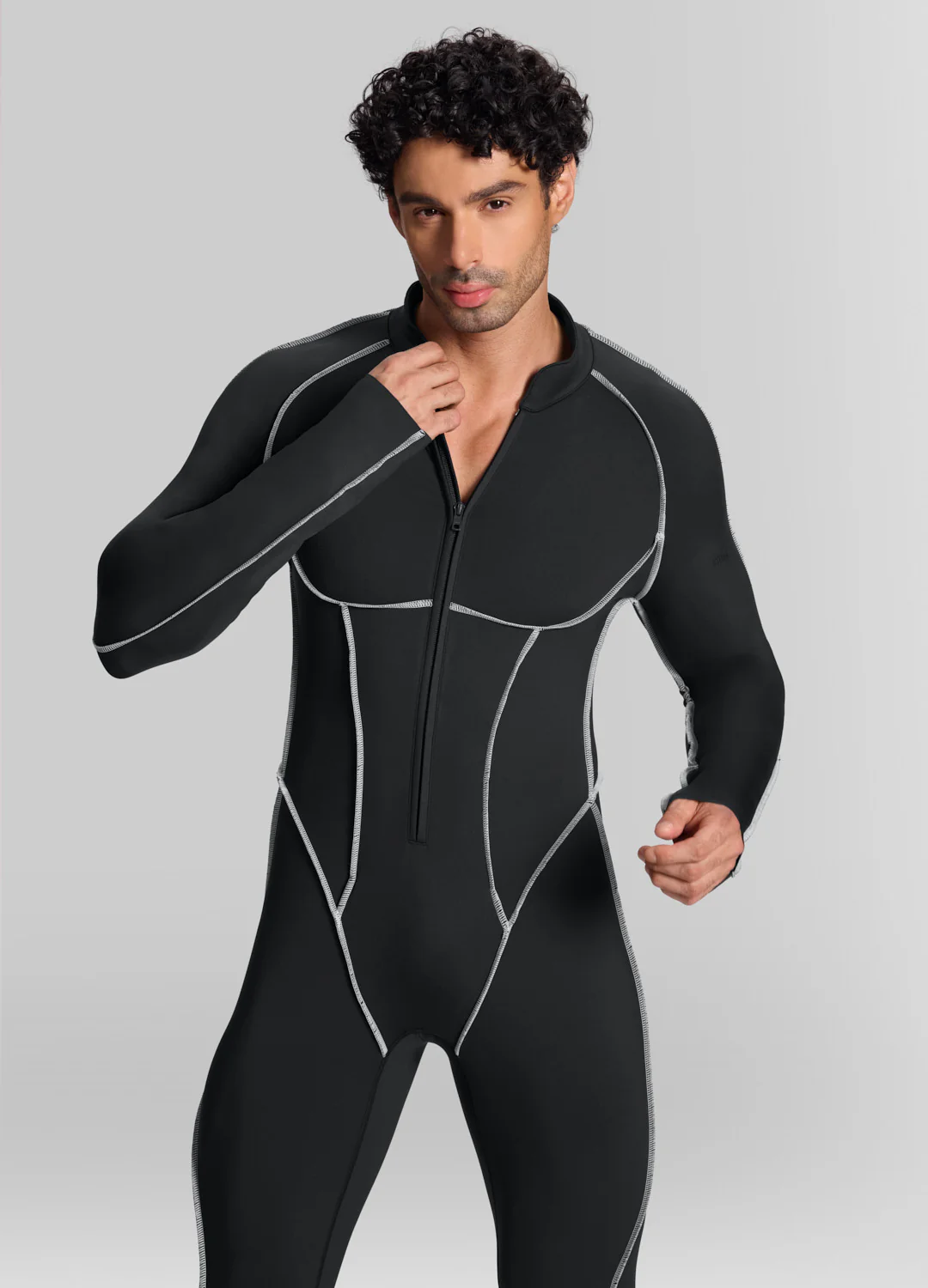 Contour Stitch Closed-Back Herosuit