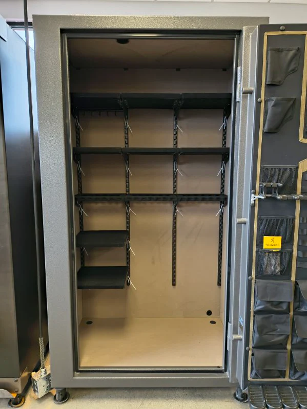 Browning SP49T Sporter Gun Safe - Open Box