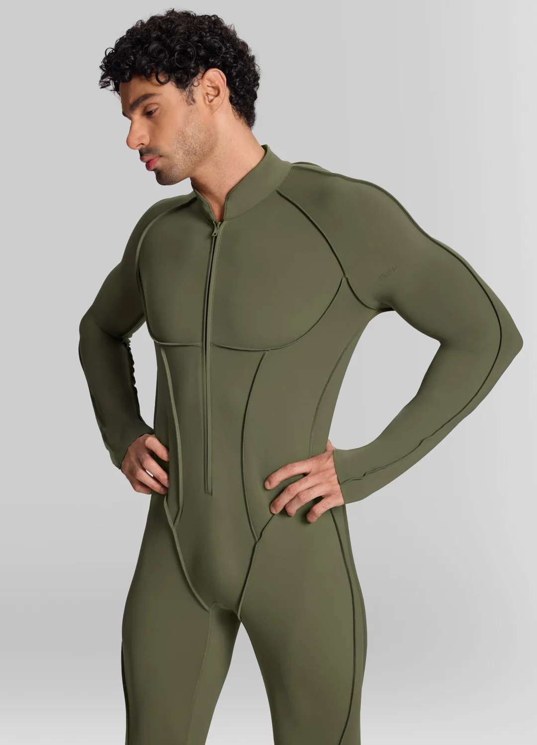 Closed-Back Herosuit