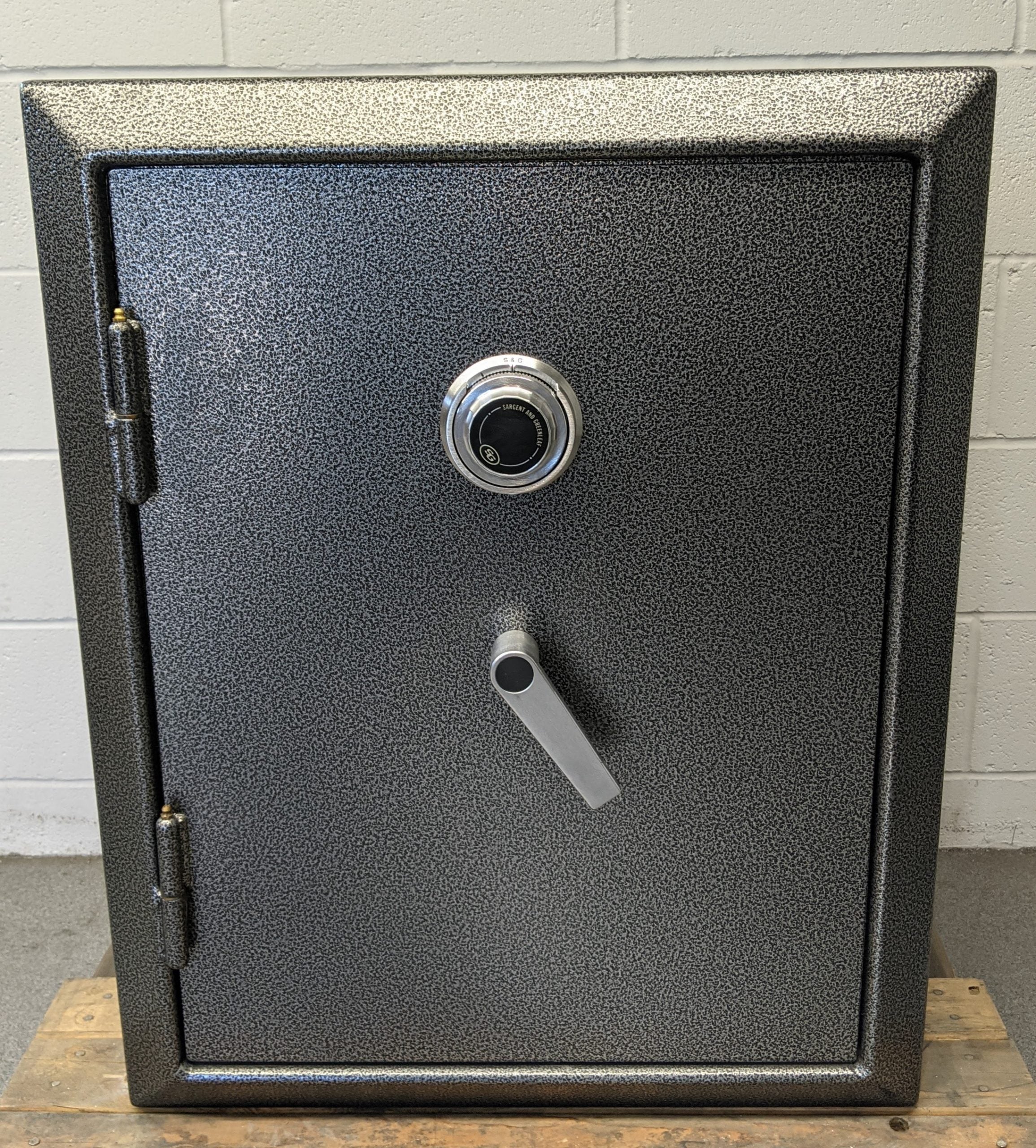 Ironman 3024 1500 Series Burglar & Fire Safe
