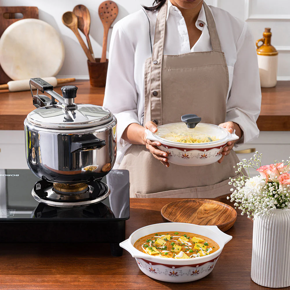 Borosil Home Chef Set-Buy Inner Lid Pressure Cooker 3.5 L & Get 1 L x 2 Casseroles with Lid Free Worth ₹ 1,499/-