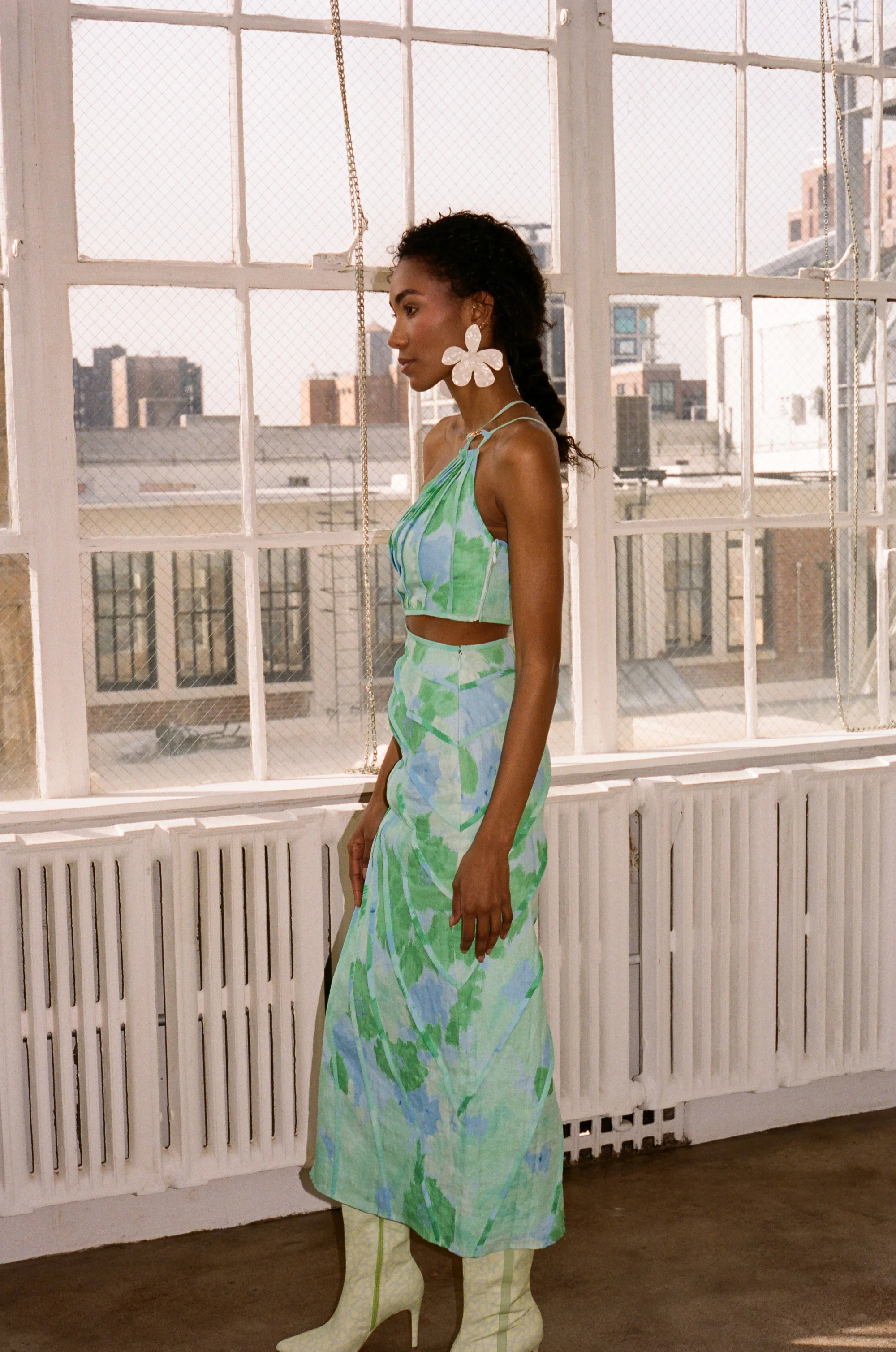 SAMPLE-Jaliyah Dress - Blue Gerbera