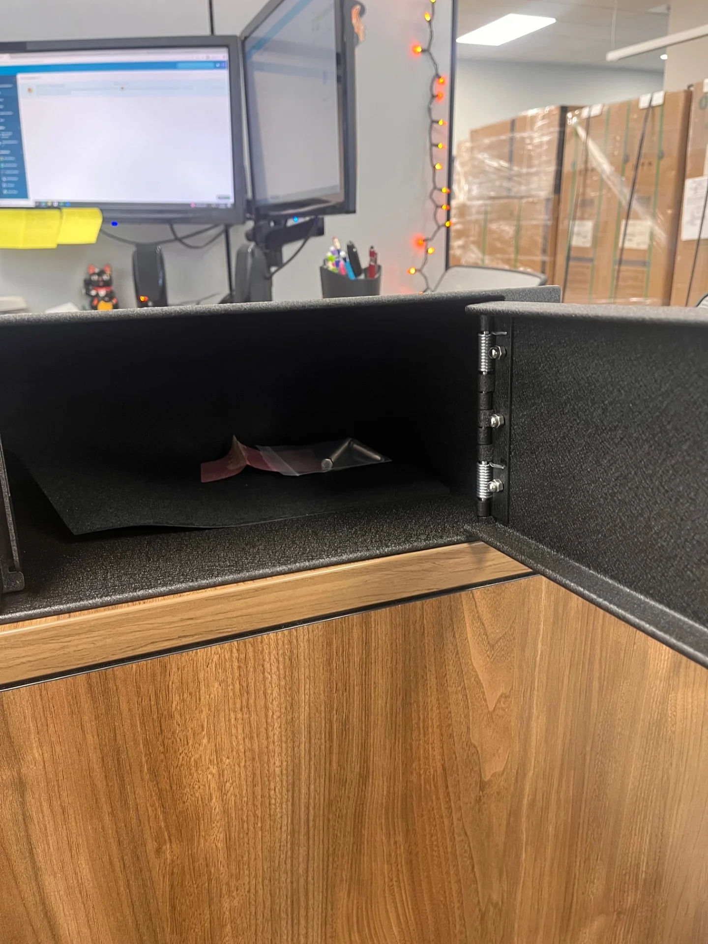 Console Vault Toyota Tundra Center Console Half Safe 2014 - 2021 - Open Box